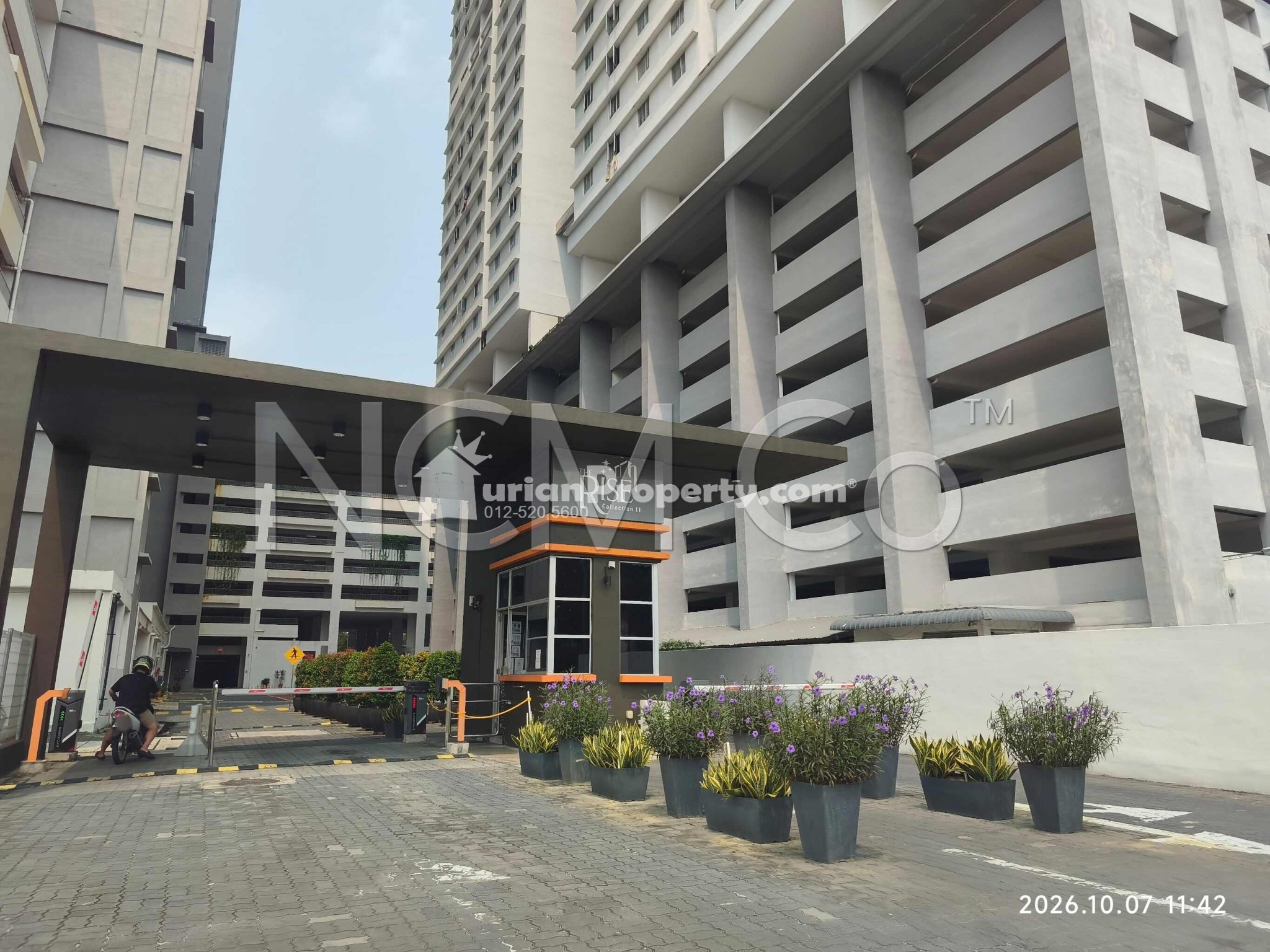 Apartment For Auction at The Rise Collection II