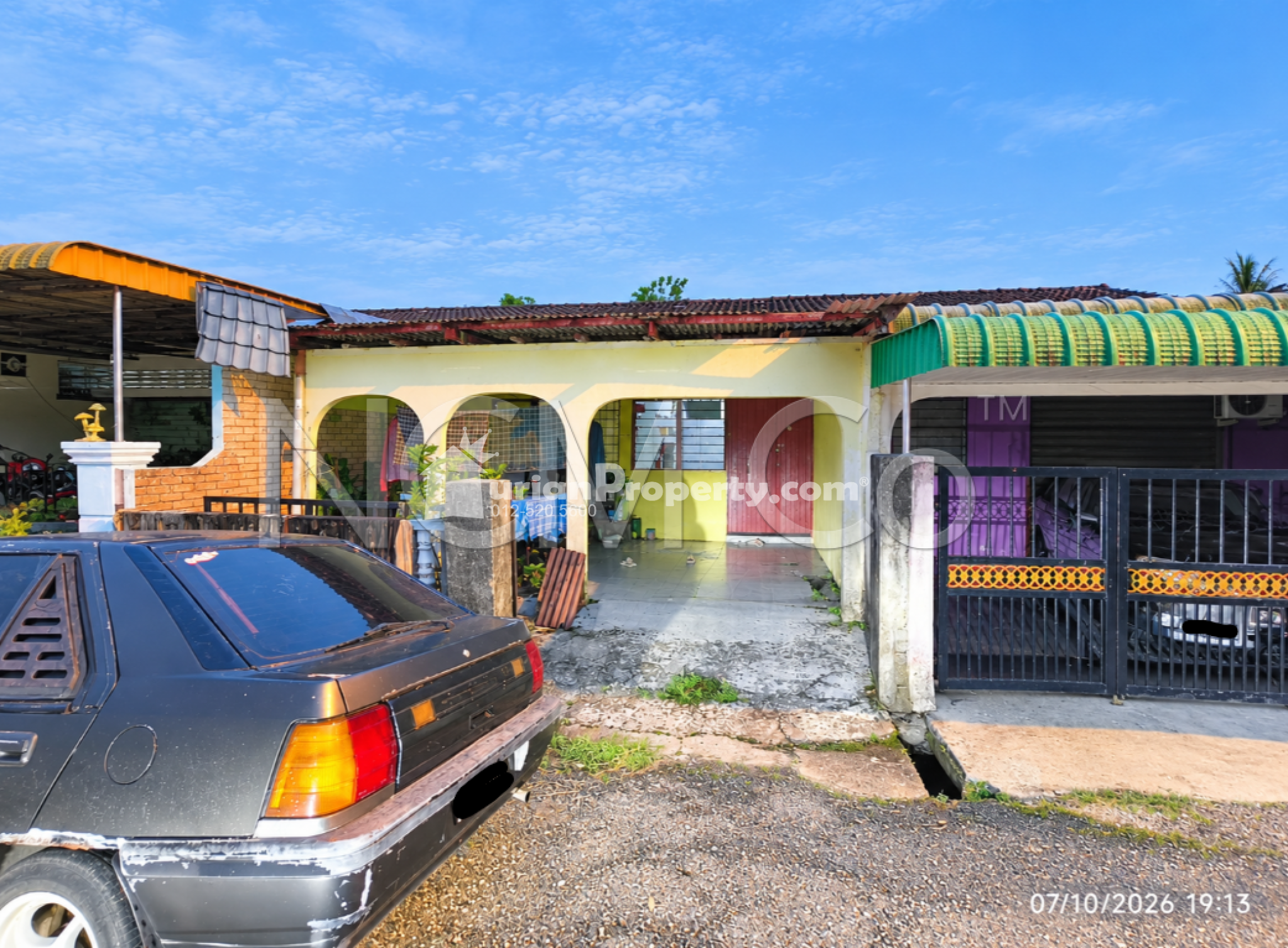 Terrace House For Auction at Taman Kenangan