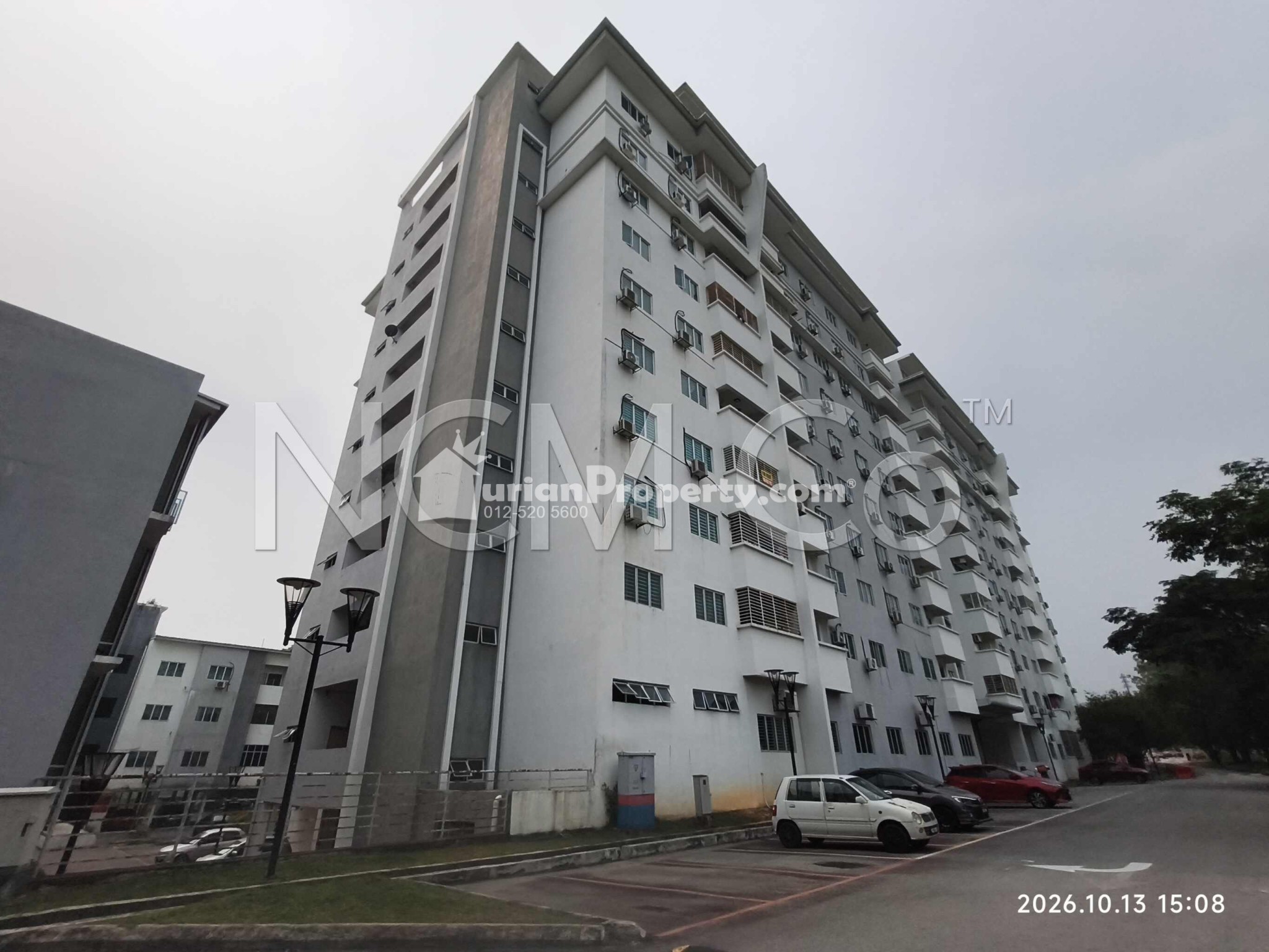 Apartment For Auction at South Bayu Residence