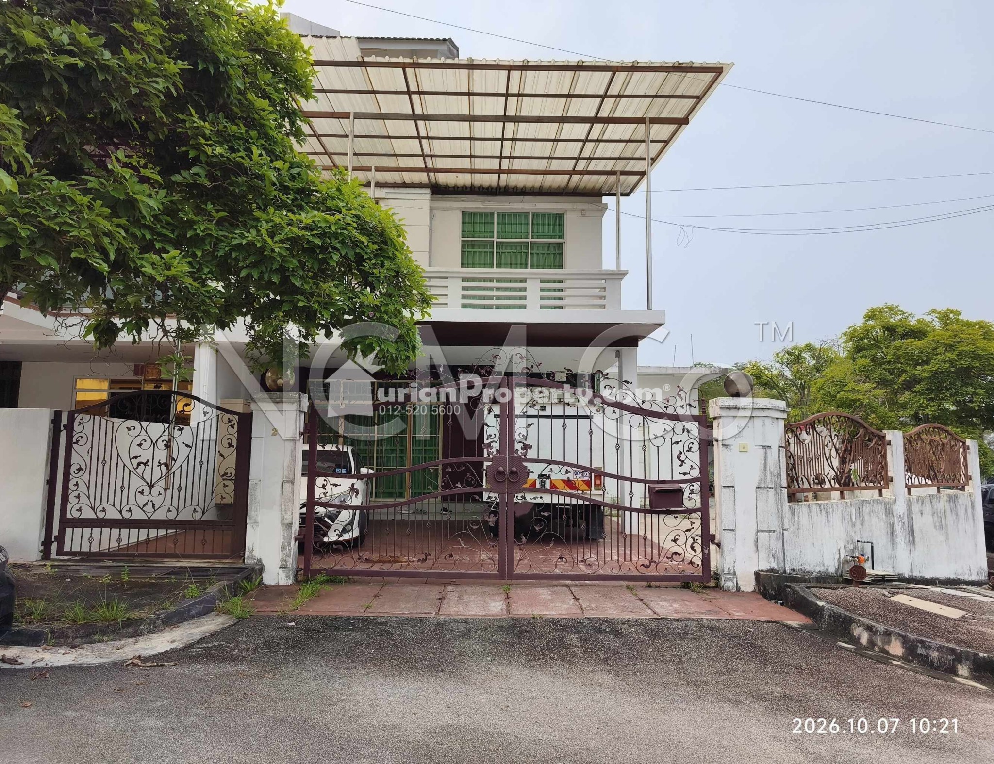 Semi D For Auction at Sona Park
