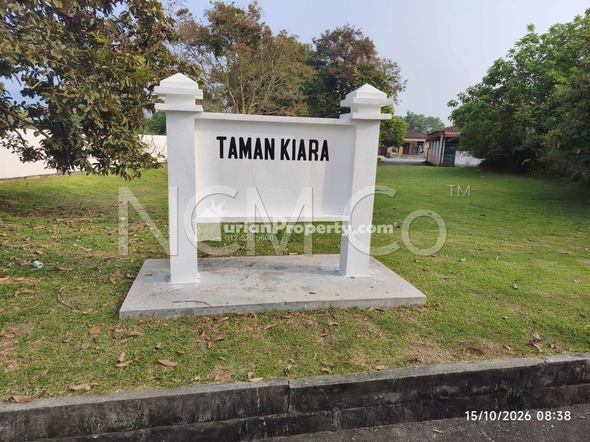 Bungalow House For Auction at Taman Kiara