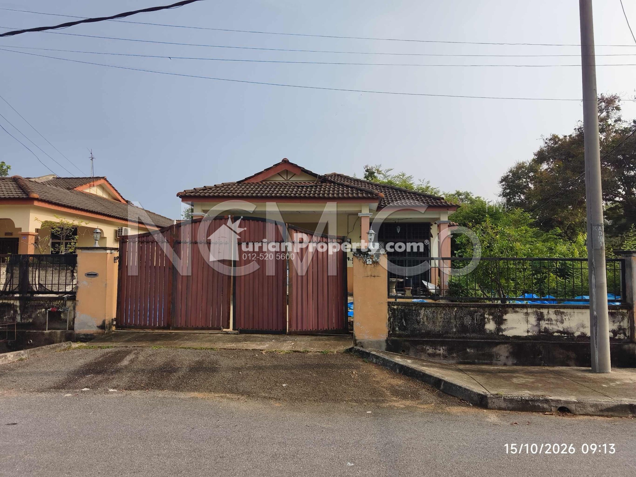 Bungalow House For Auction at Taman Kiara