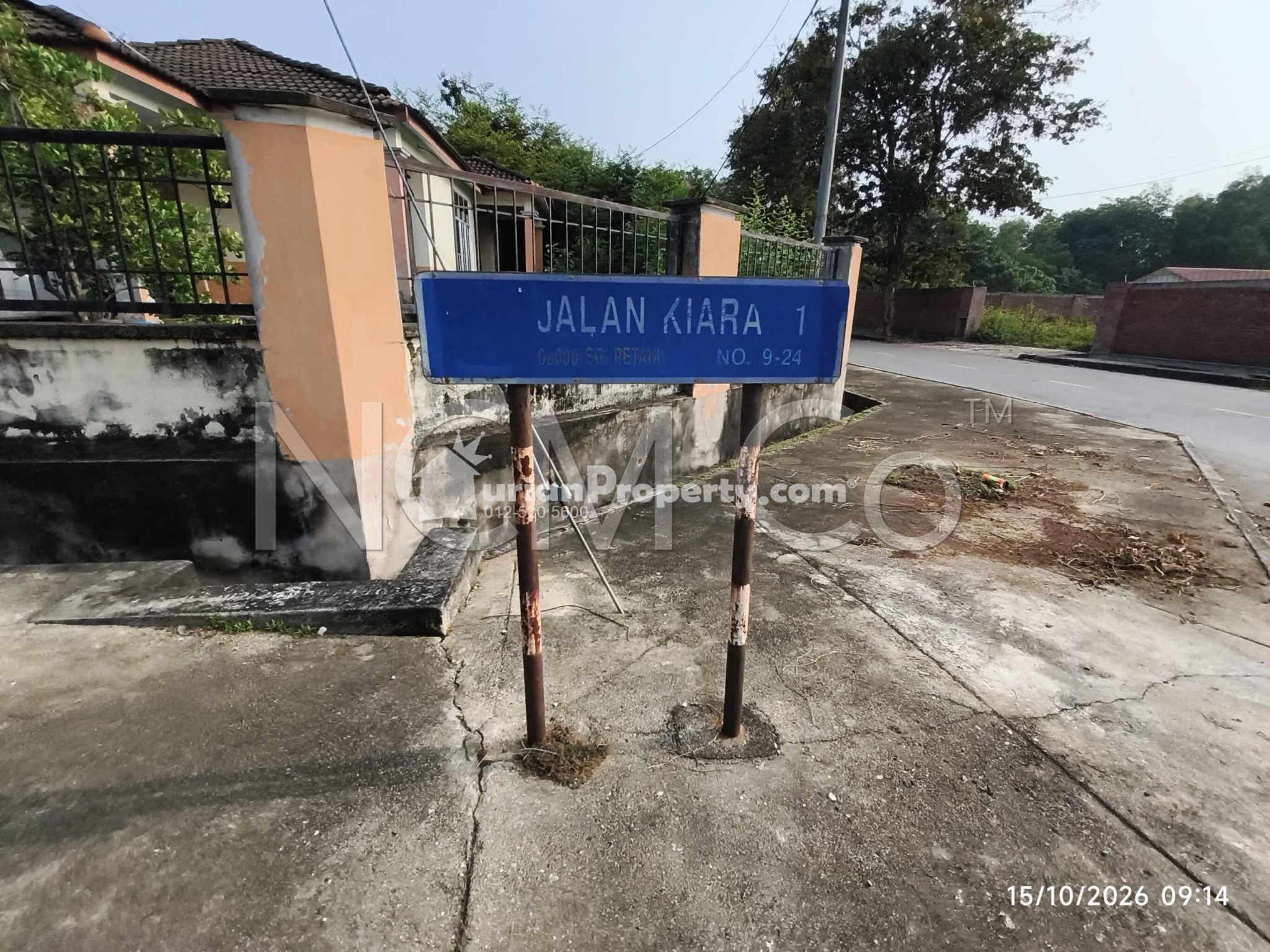 Bungalow House For Auction at Taman Kiara