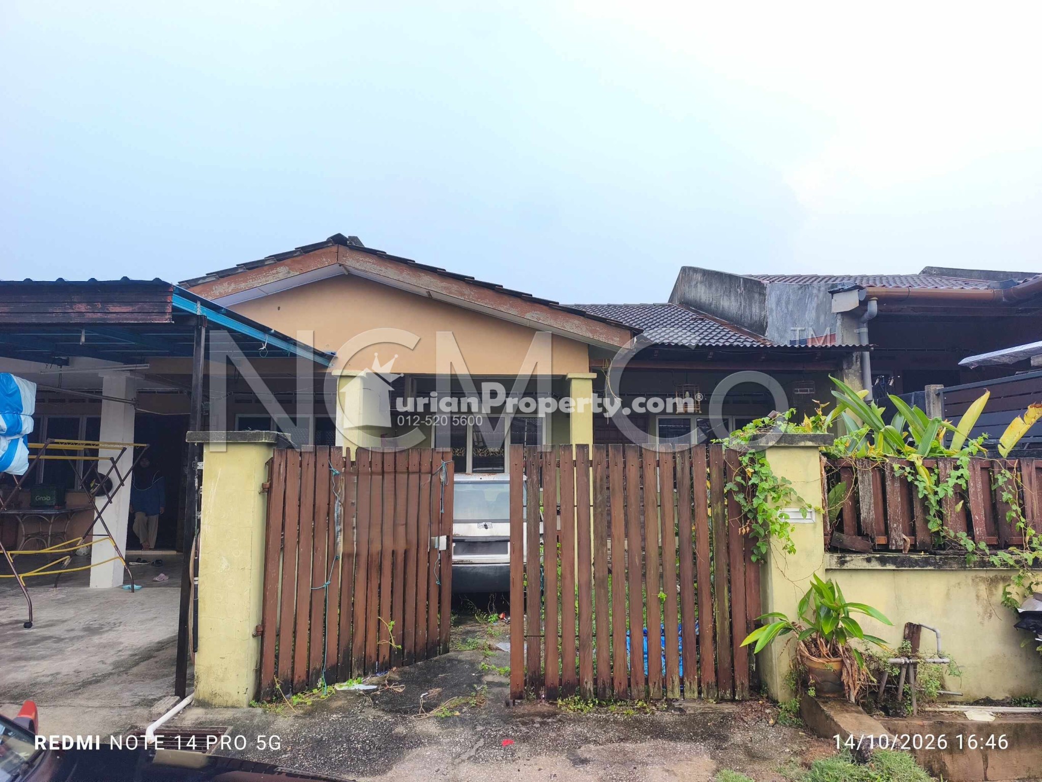 Terrace House For Auction at Desa Kundang