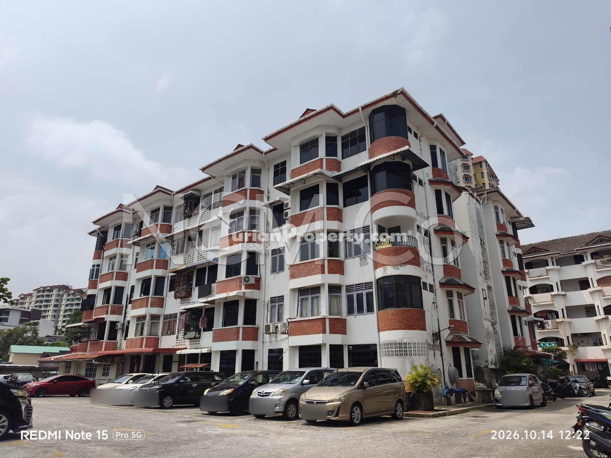 Flat For Auction at Flat Uda