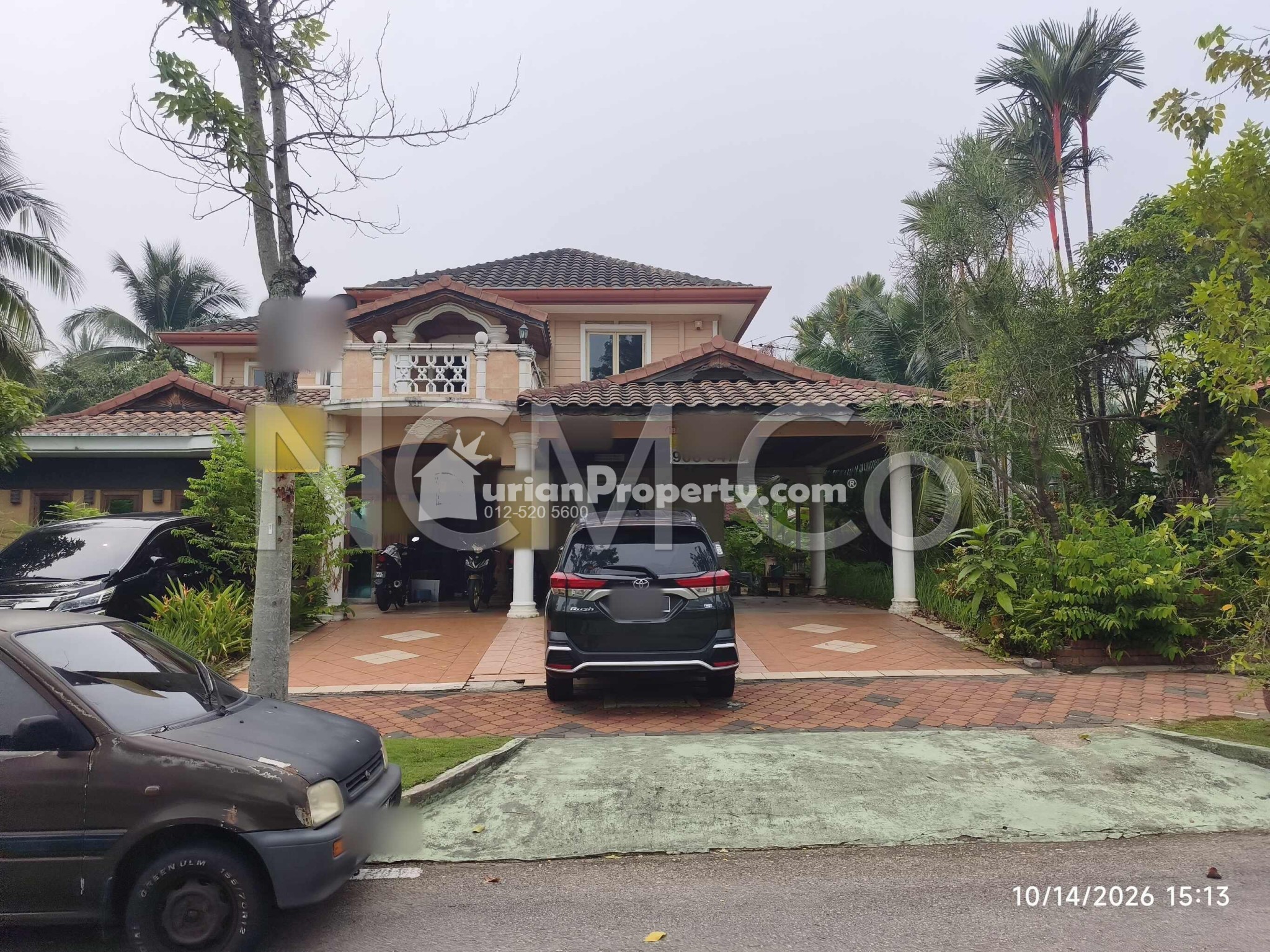 Bungalow House For Auction at Precinct 10