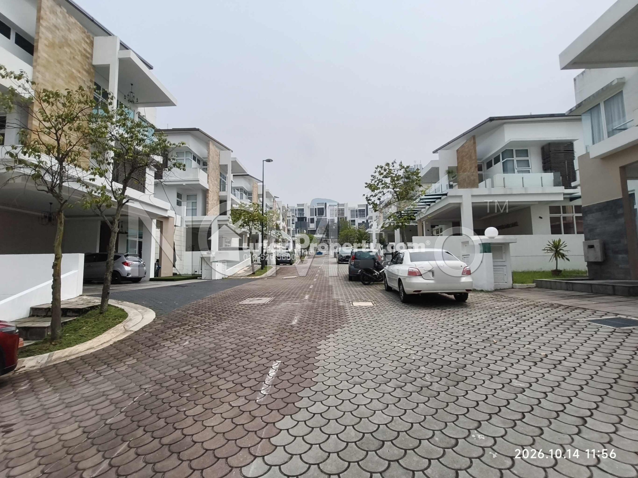 Bungalow House For Auction at Sunway Rydgeway Puncak Melawati