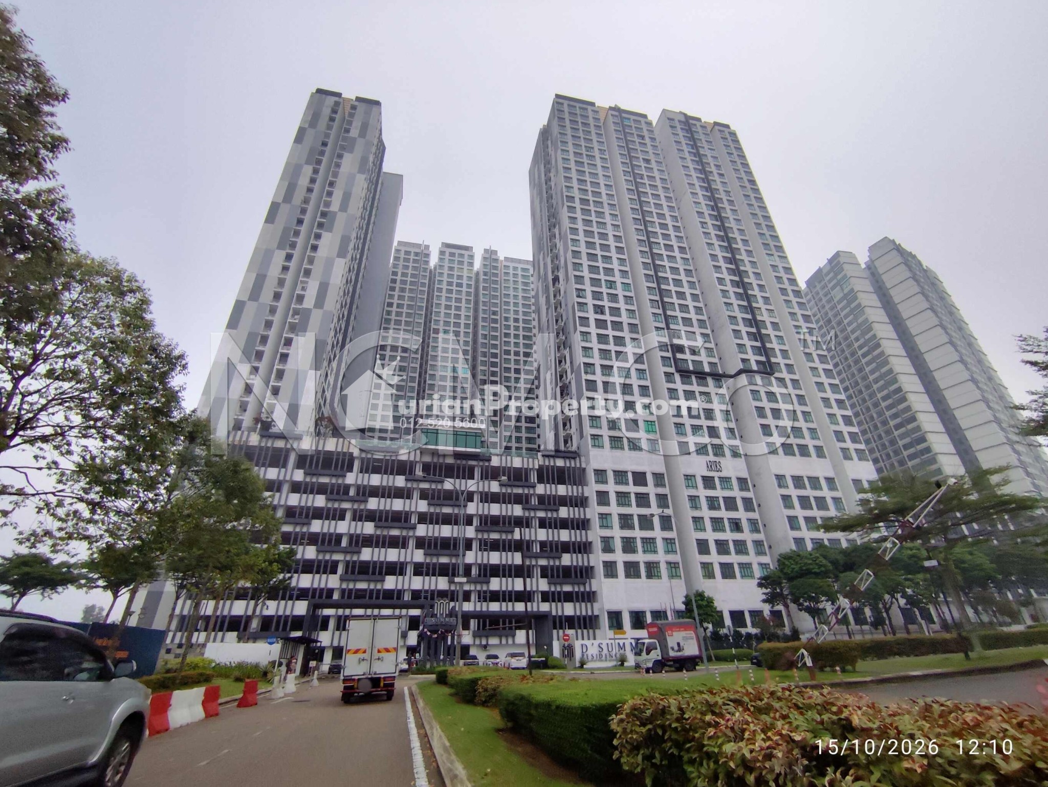 Serviced Residence For Auction at D'Summit Residence