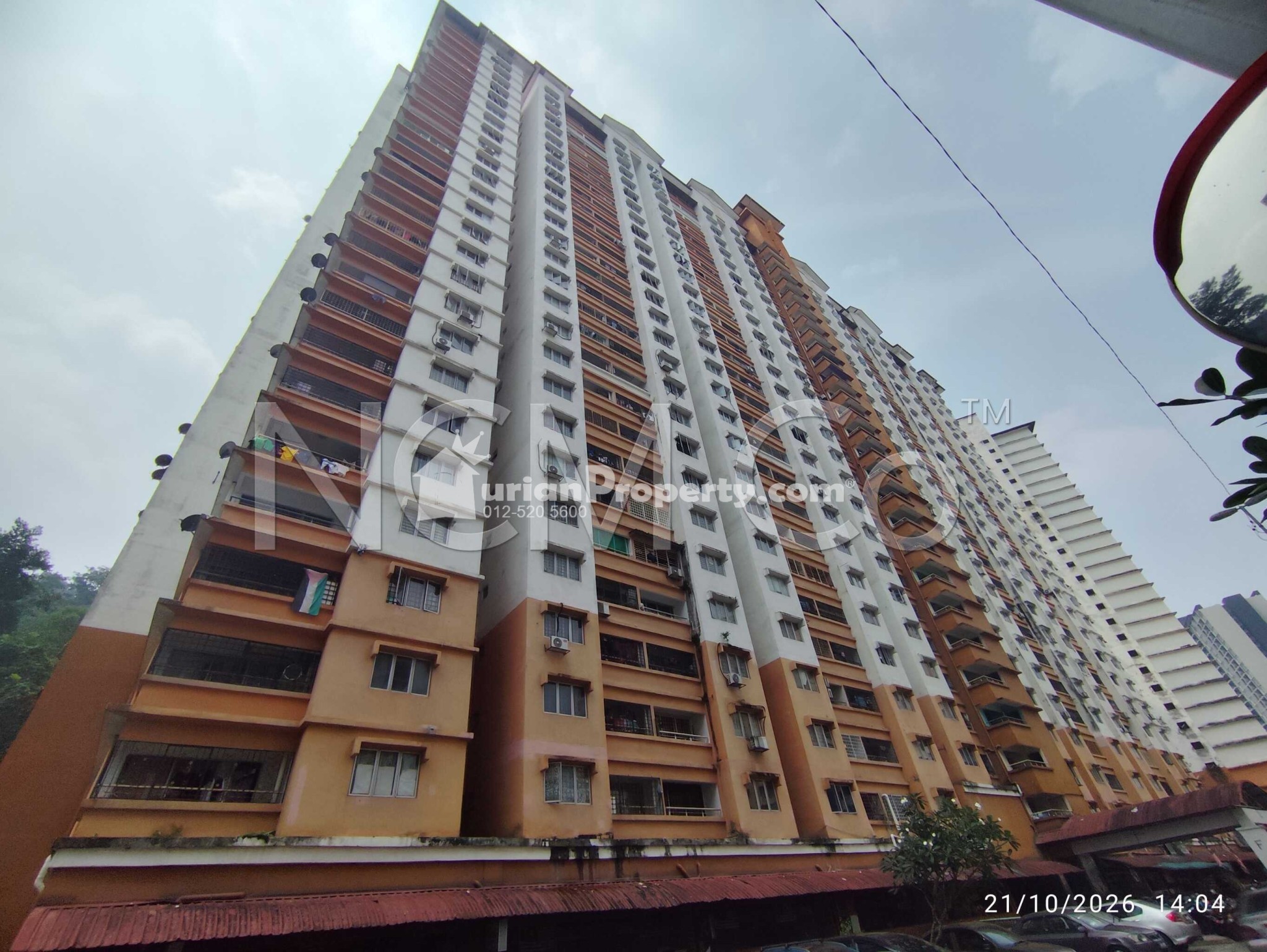 Apartment For Auction at Flora Damansara Apartment
