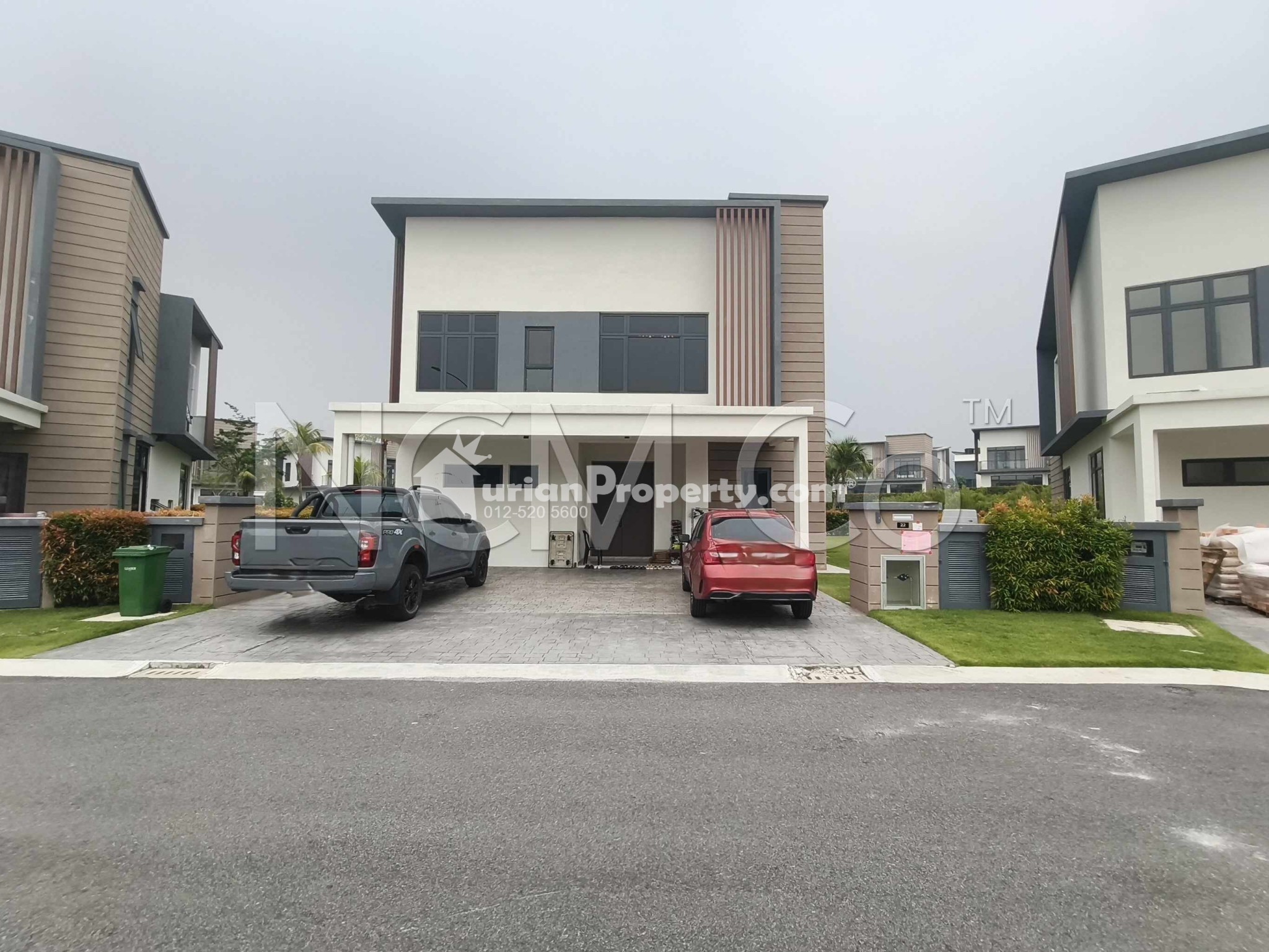 Bungalow House For Auction at Diamond Residence