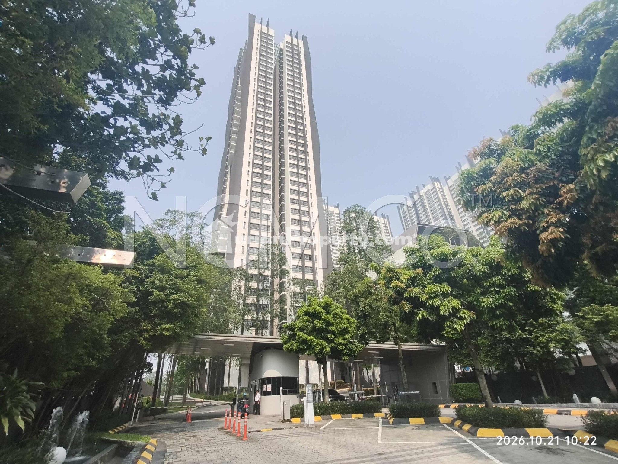 Serviced Residence For Auction at Lakeville Residence
