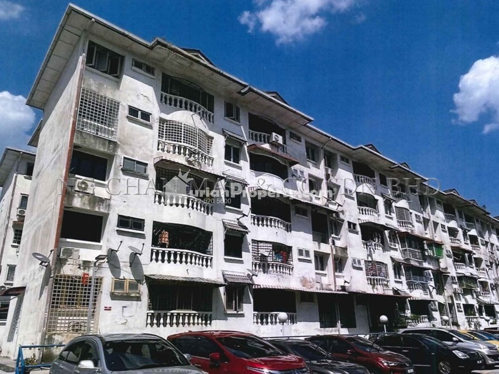 Apartment For Auction at Pandan Lake View