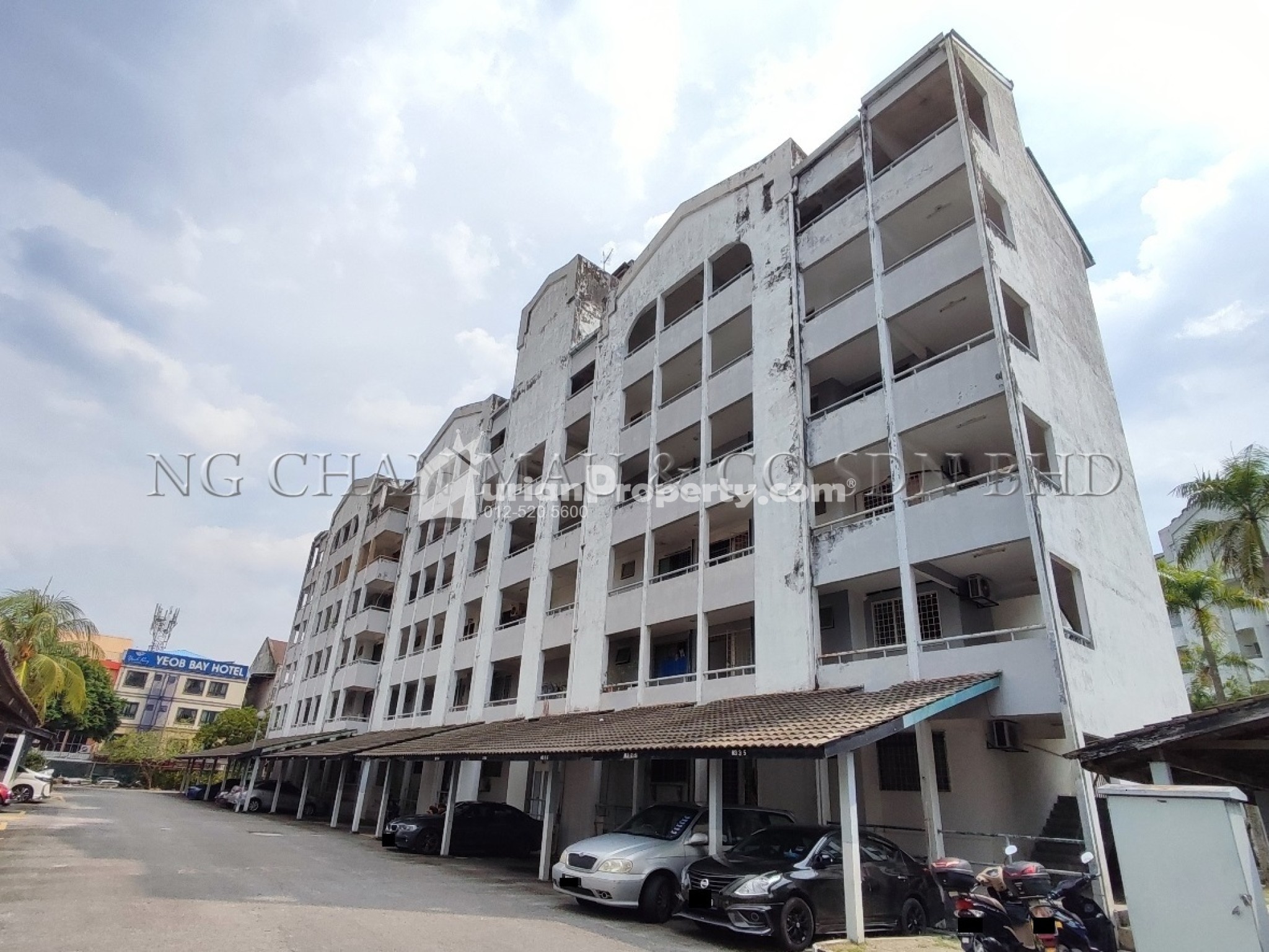 Condo For Auction at Fawina Court