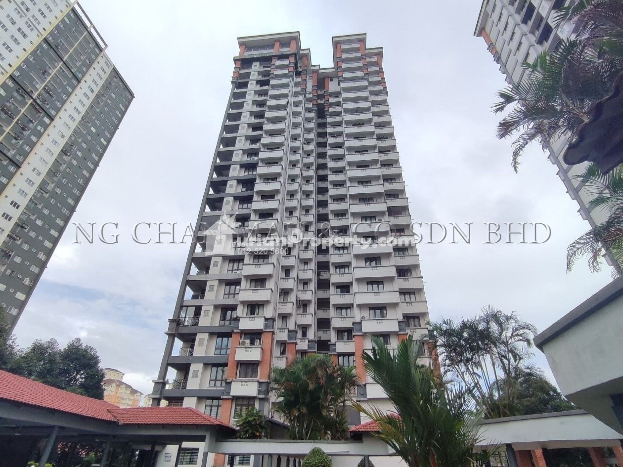 Condo For Auction at Gurney Heights