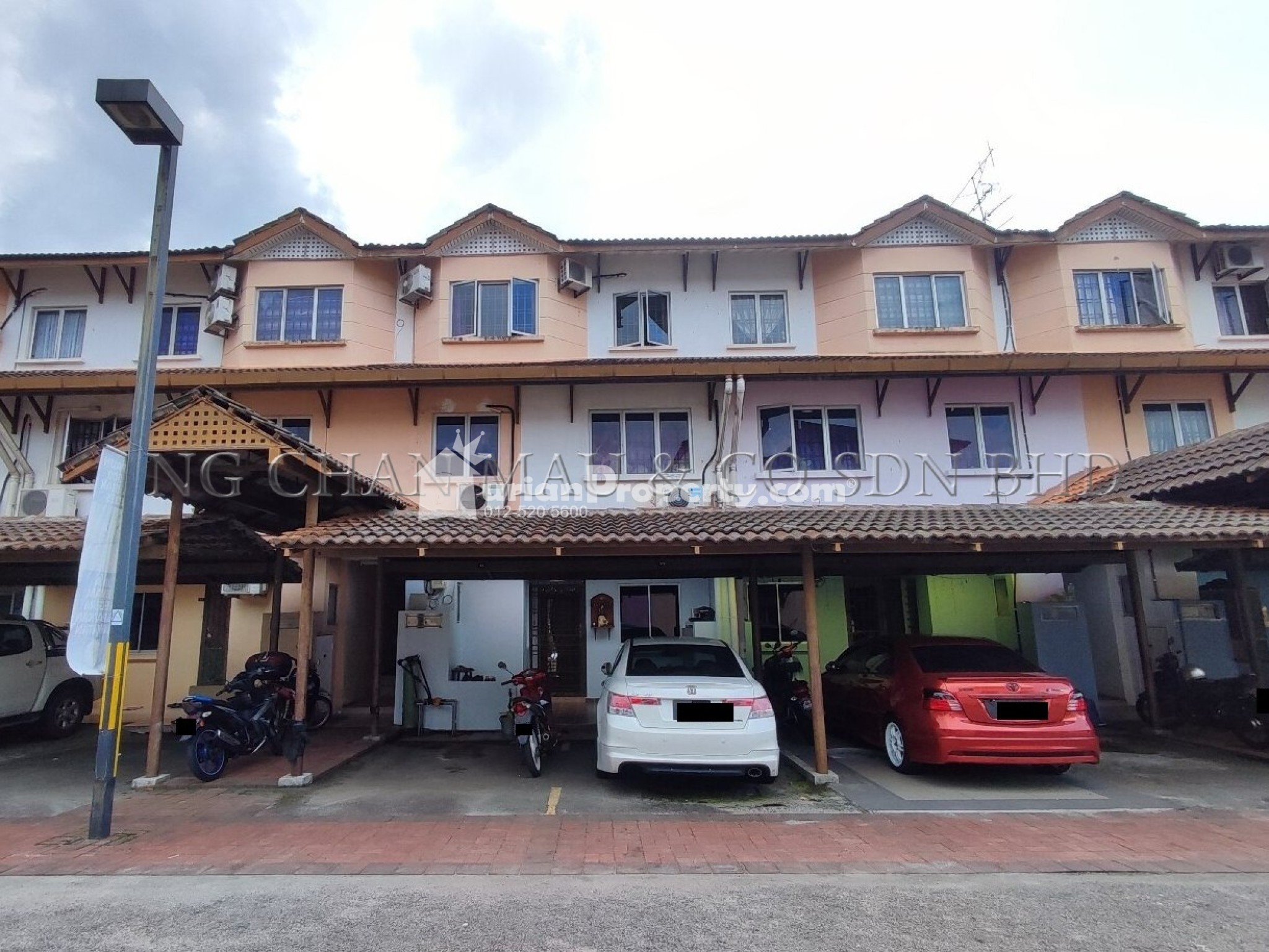 Terrace House For Auction at Villa Ros