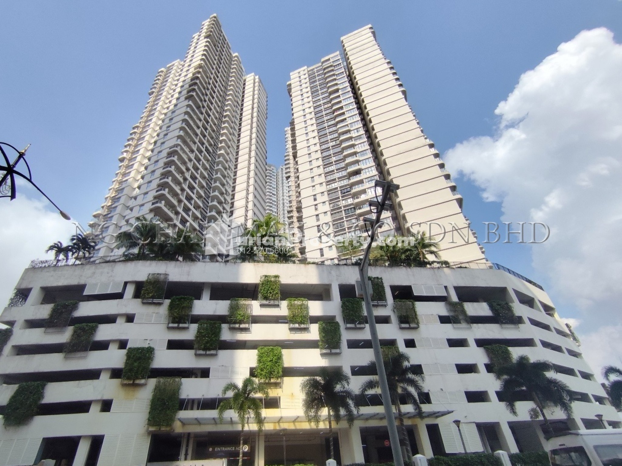 Serviced Residence For Auction at Country Garden Danga Bay