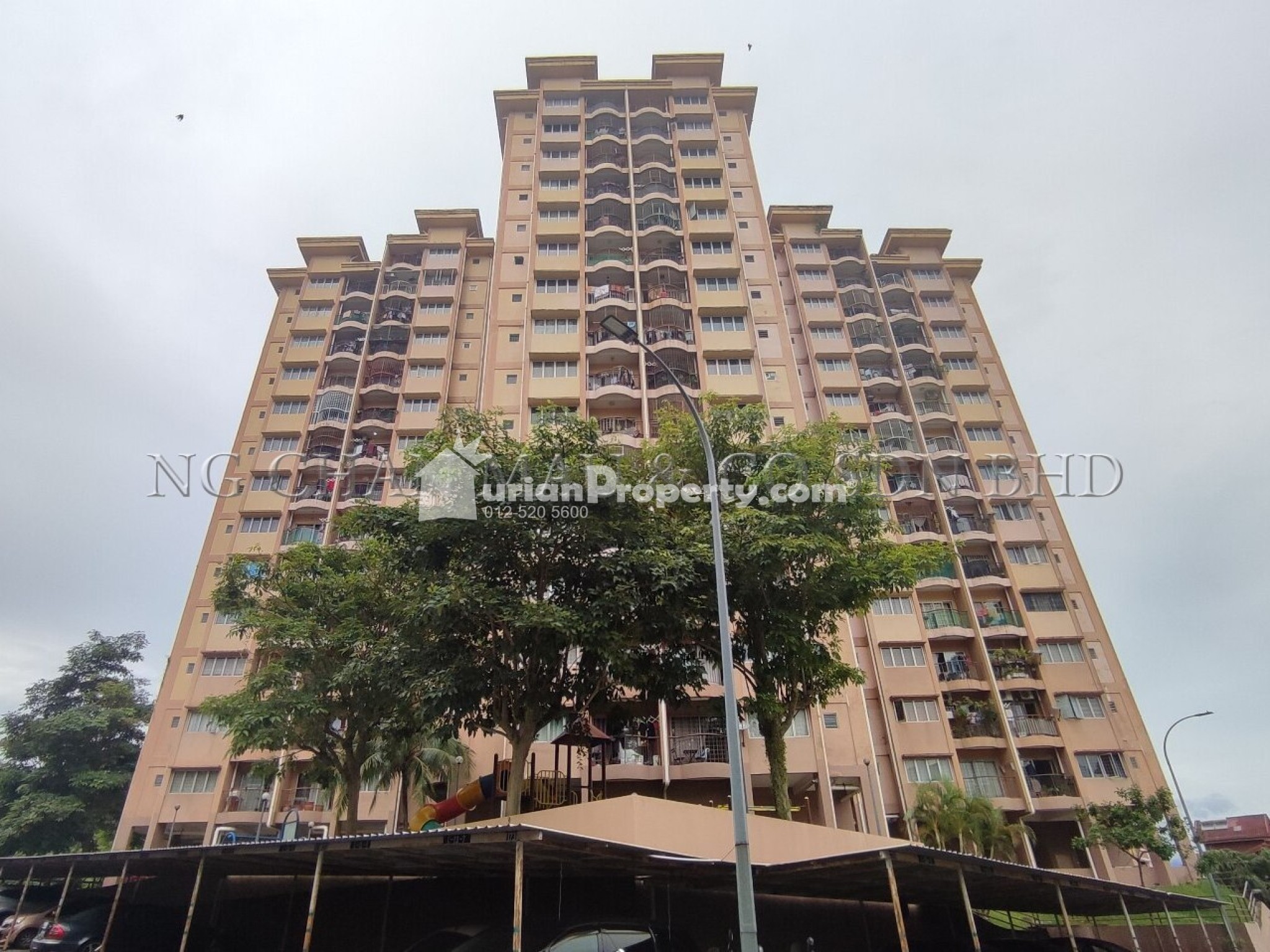 Apartment For Auction at Kristal Heights