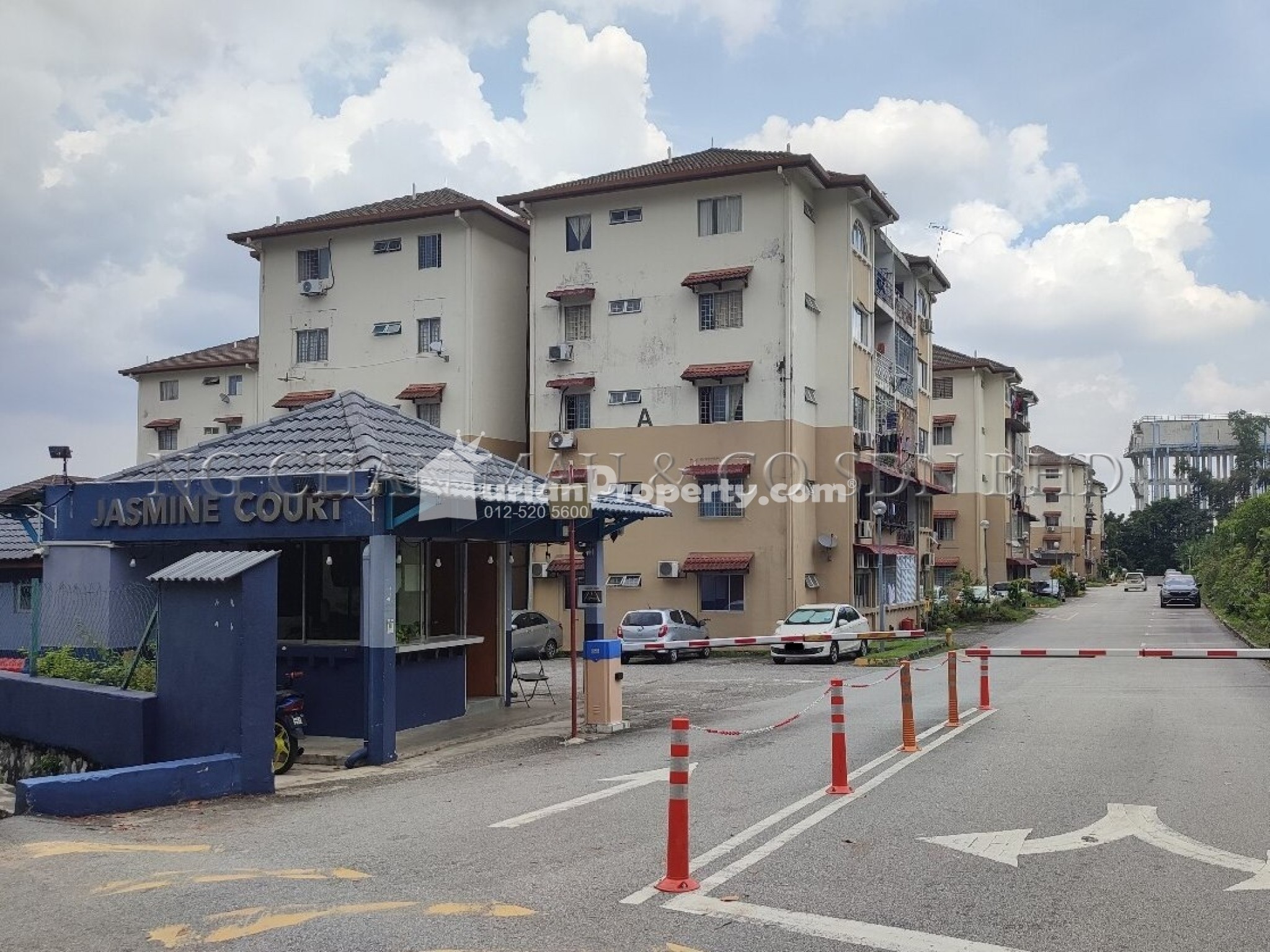 Apartment For Auction at Jasmine Court