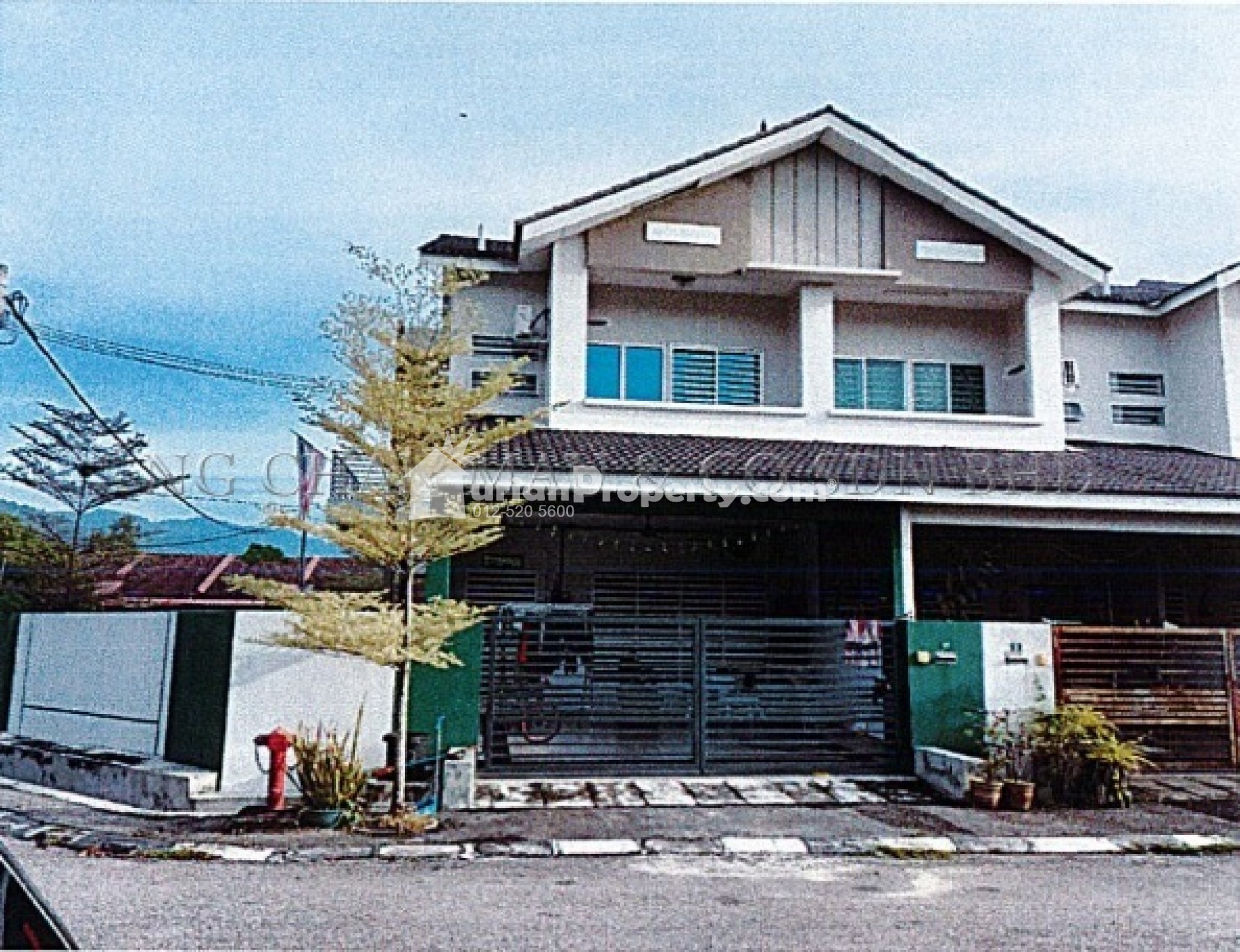 Terrace House For Auction at Chemor