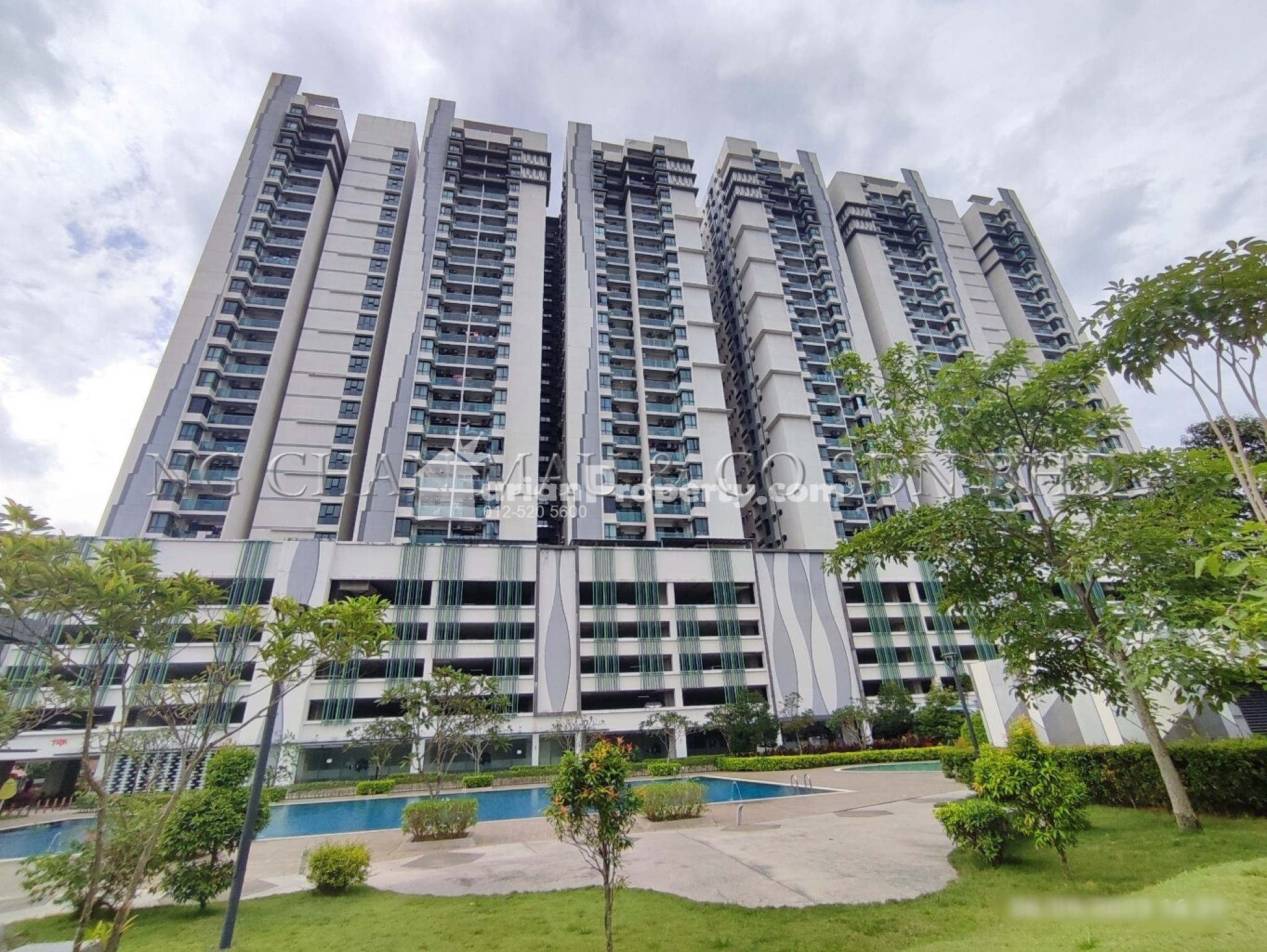 Condo For Auction at Riverville Residences