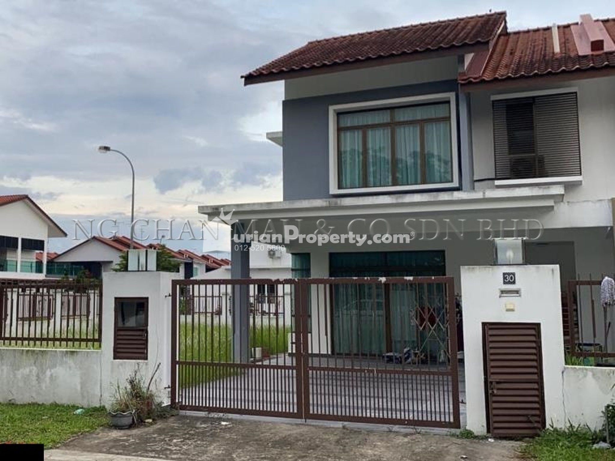 Terrace House For Auction at Taman Pelangi Indah