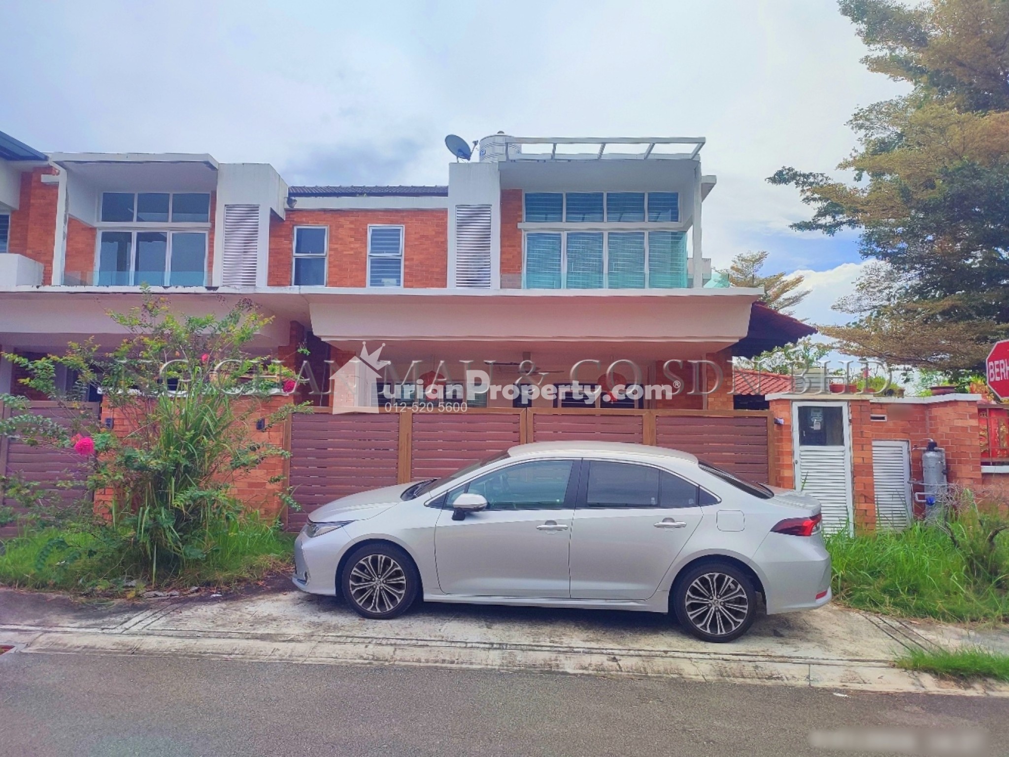 Terrace House For Auction at Goodview Heights