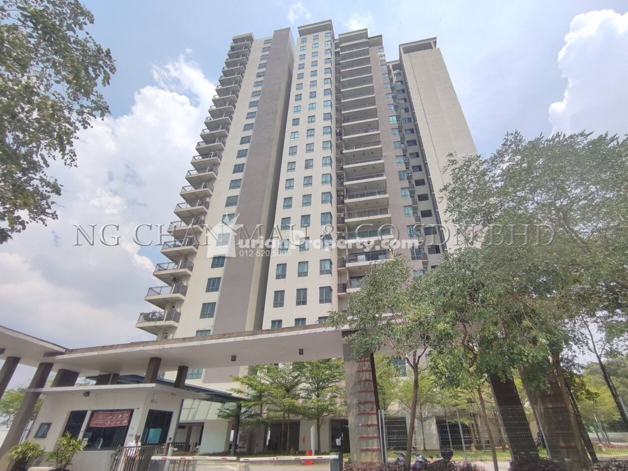 Condo For Auction at Zefer Hill Residence