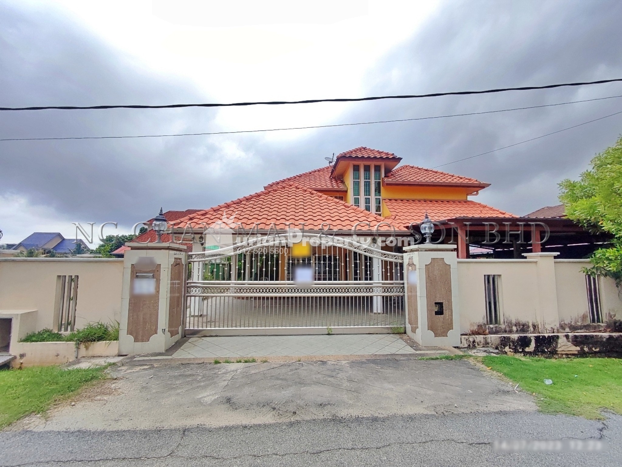 Bungalow House For Auction at Taman Desa Bayu