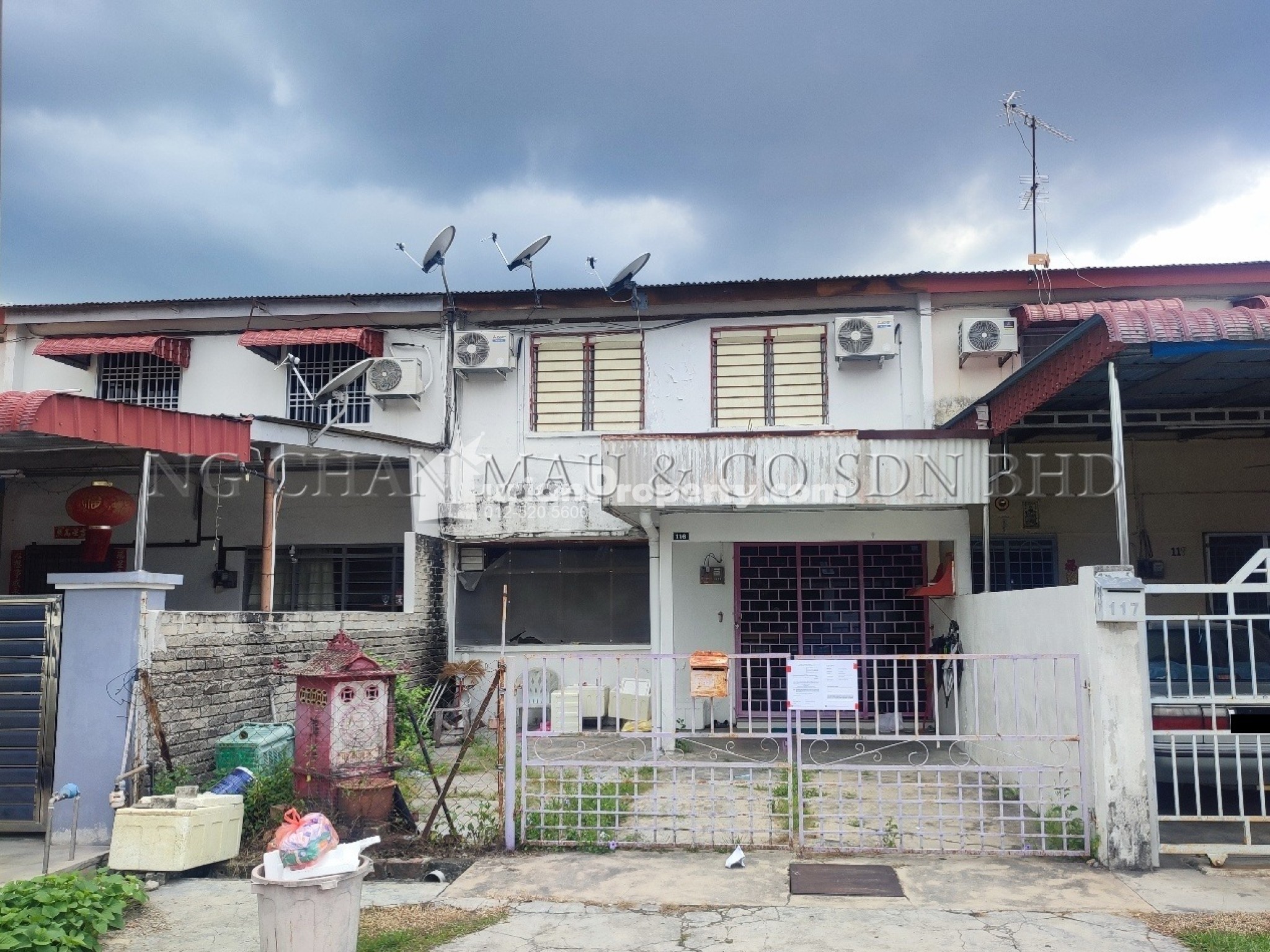 Terrace House For Auction at Taman Bintang
