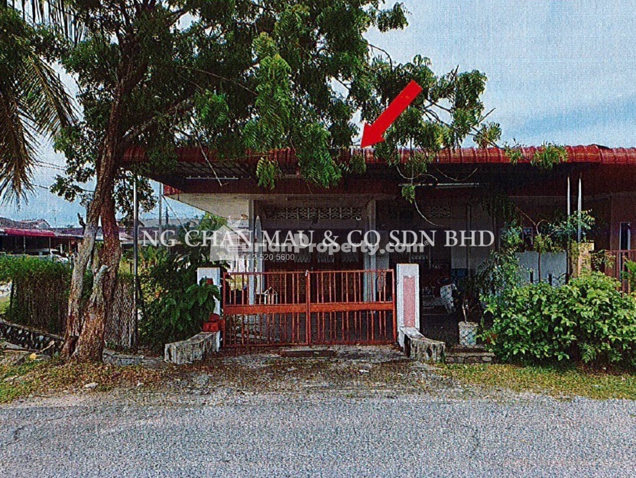 Terrace House For Auction at Taman Seri Tenggara