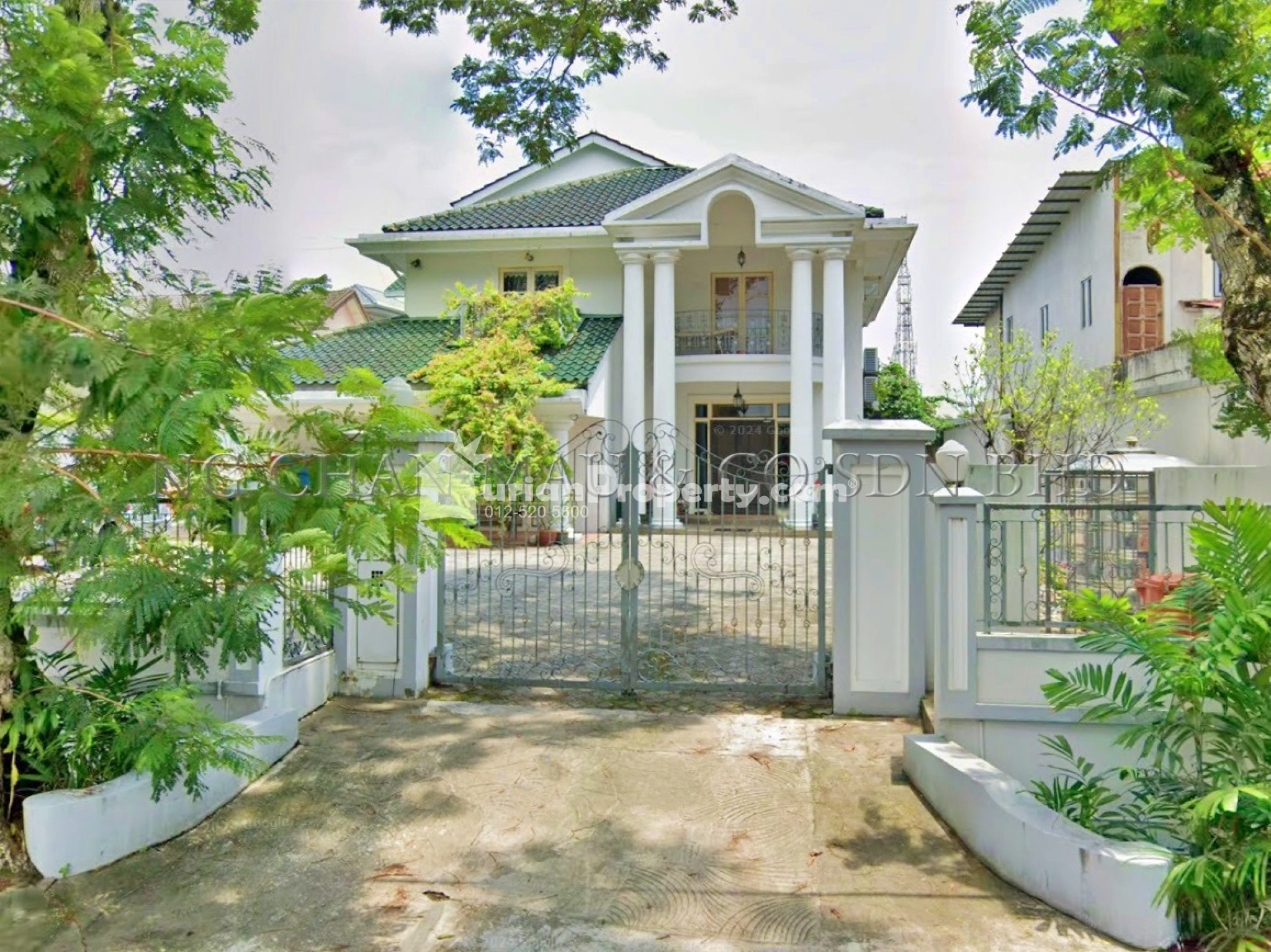 Bungalow House For Auction at Section 11