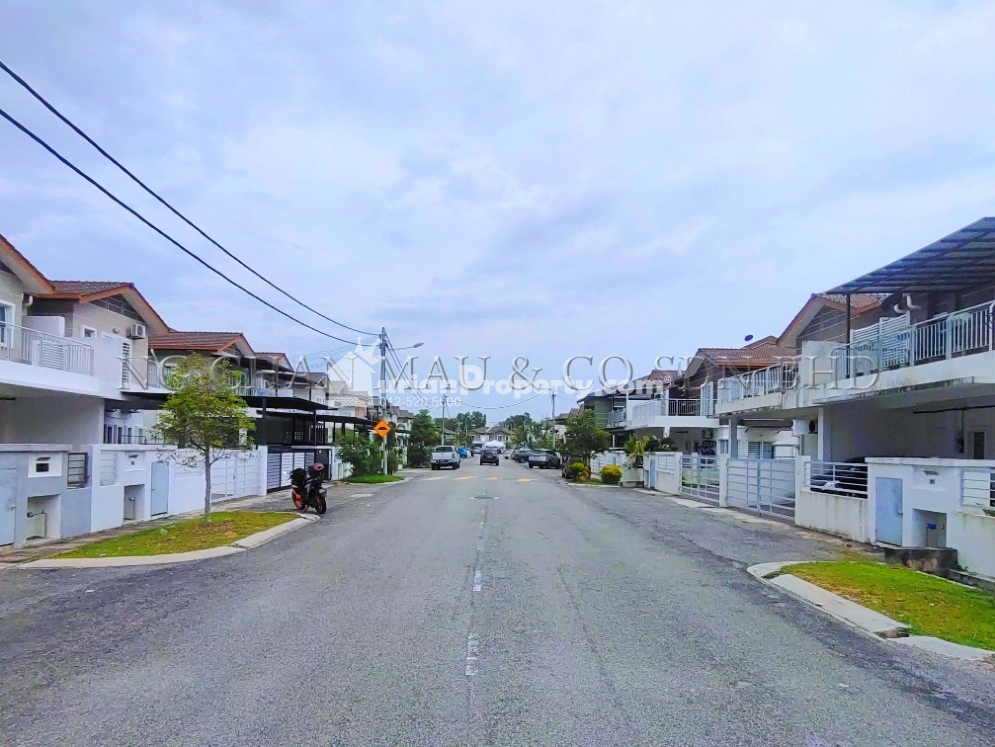 Terrace House For Auction at Desiran Bayu