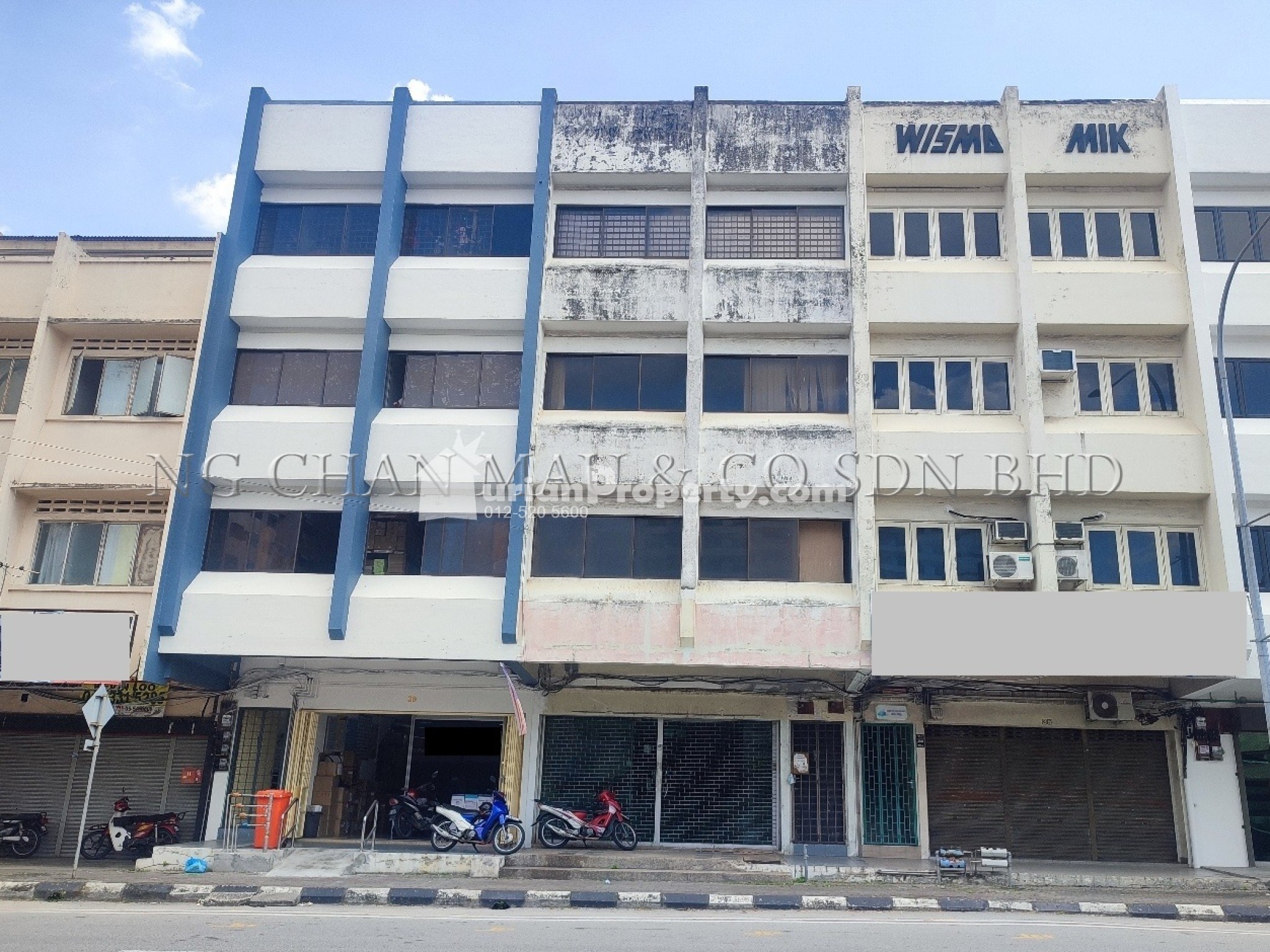 Shop Office For Auction at Kampung Jawa