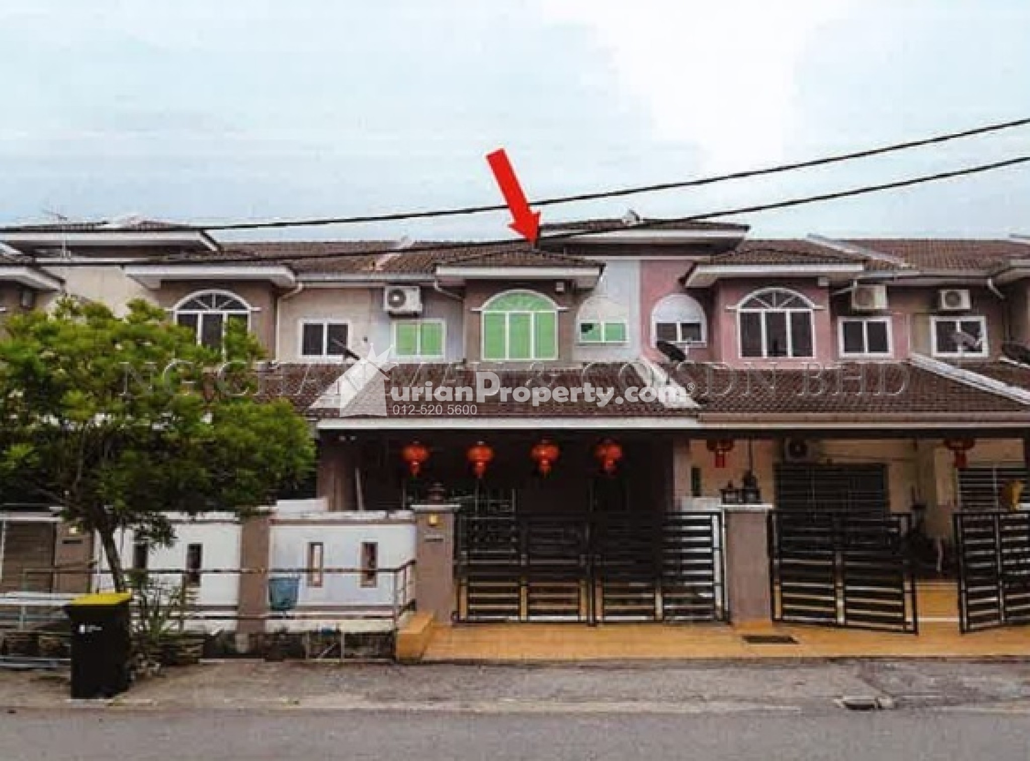 Terrace House For Auction at Taman Pelangi