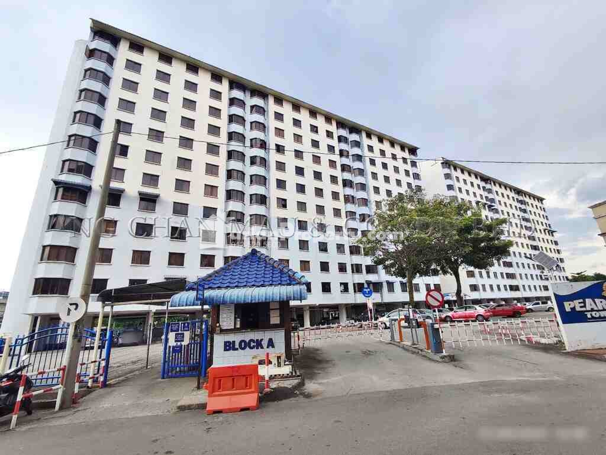 Apartment For Auction at Ria Apartment