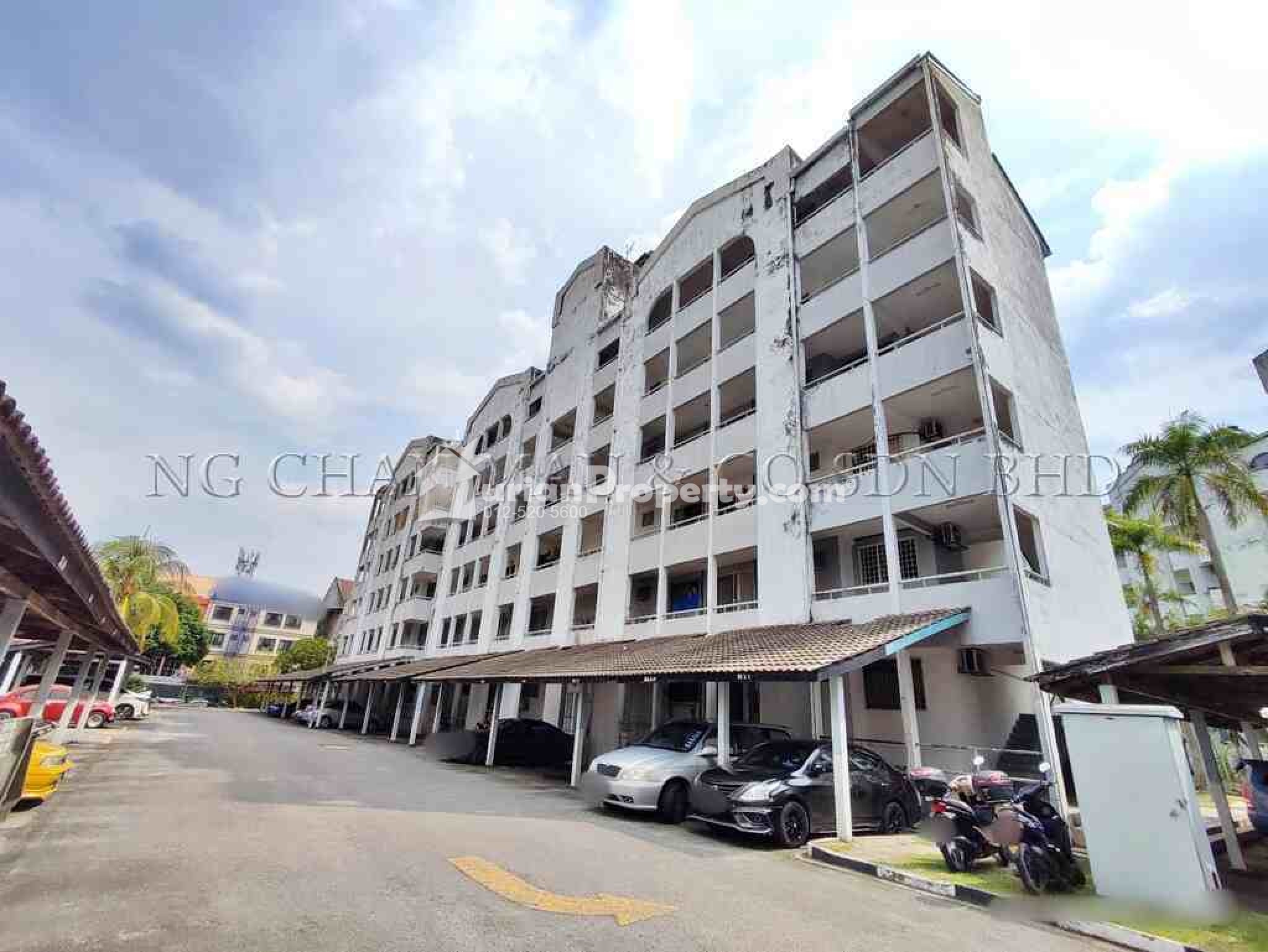 Condo For Auction at Fawina Court