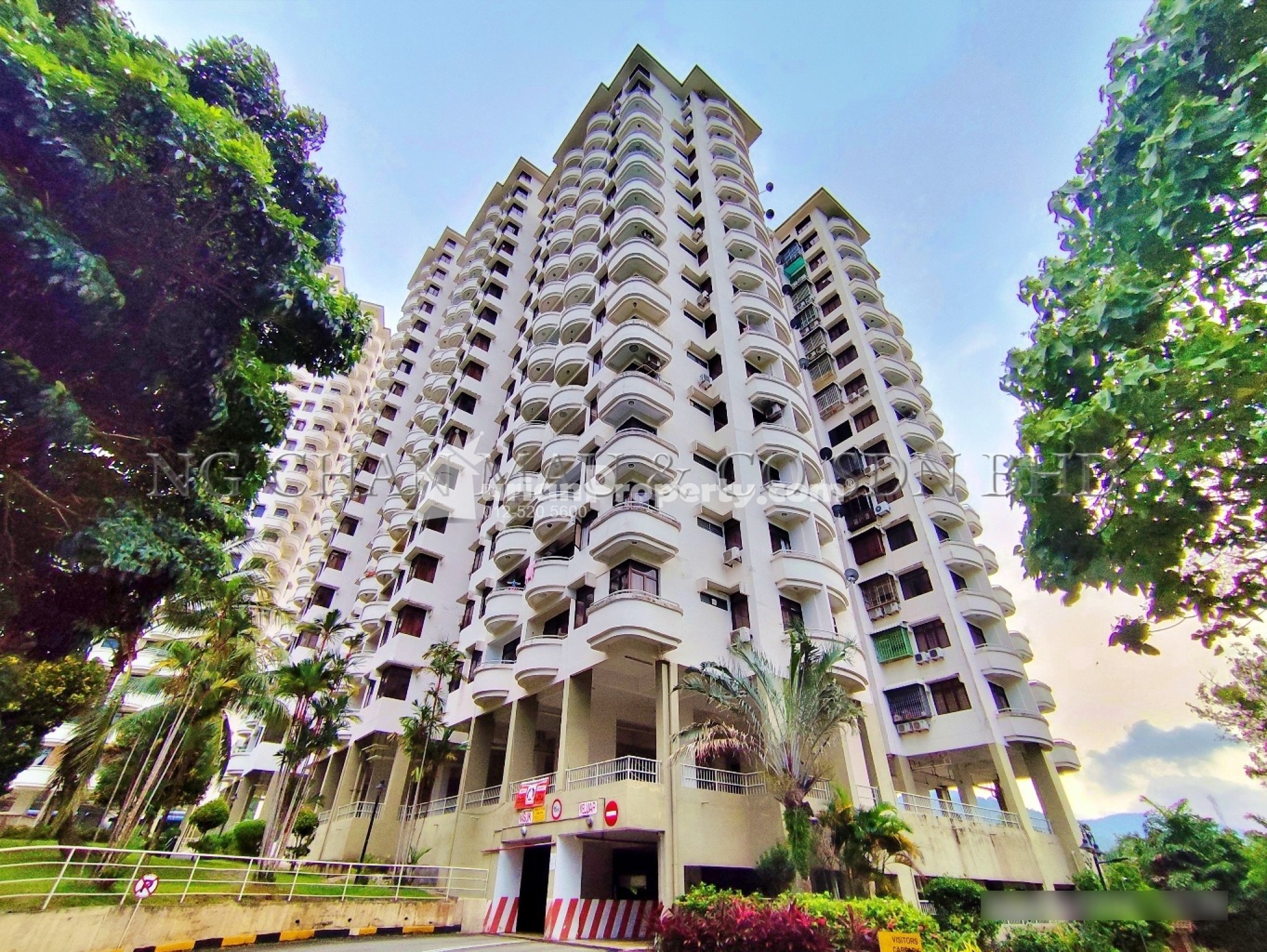 Apartment For Auction at Eden Seaview