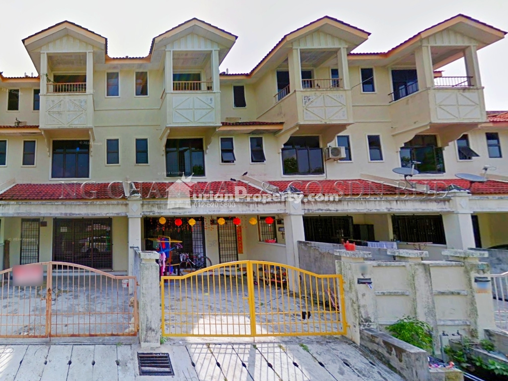 Terrace House For Auction at Taman Kledang Emas