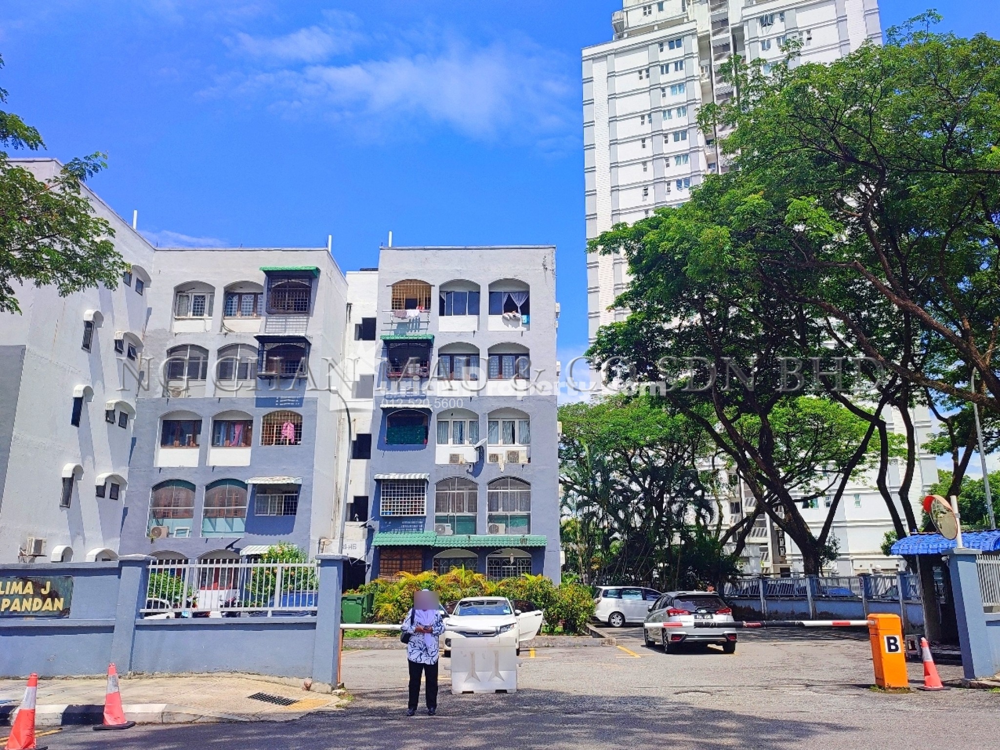 Apartment For Auction at Delima Apartment