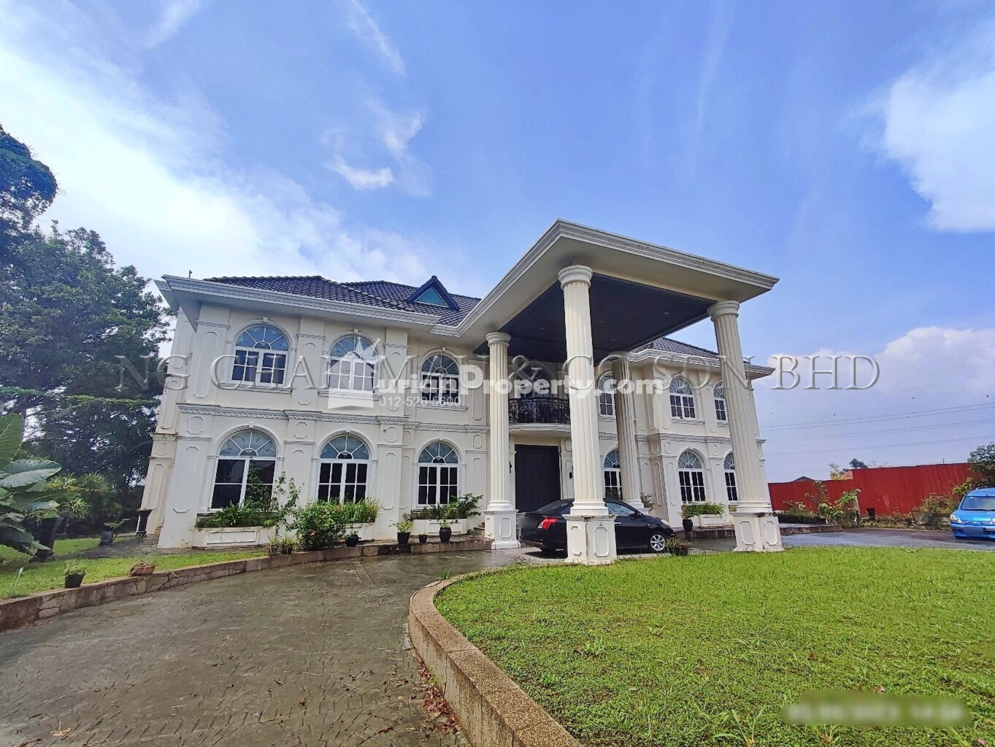 Bungalow House For Auction at Bangi Golf Resort