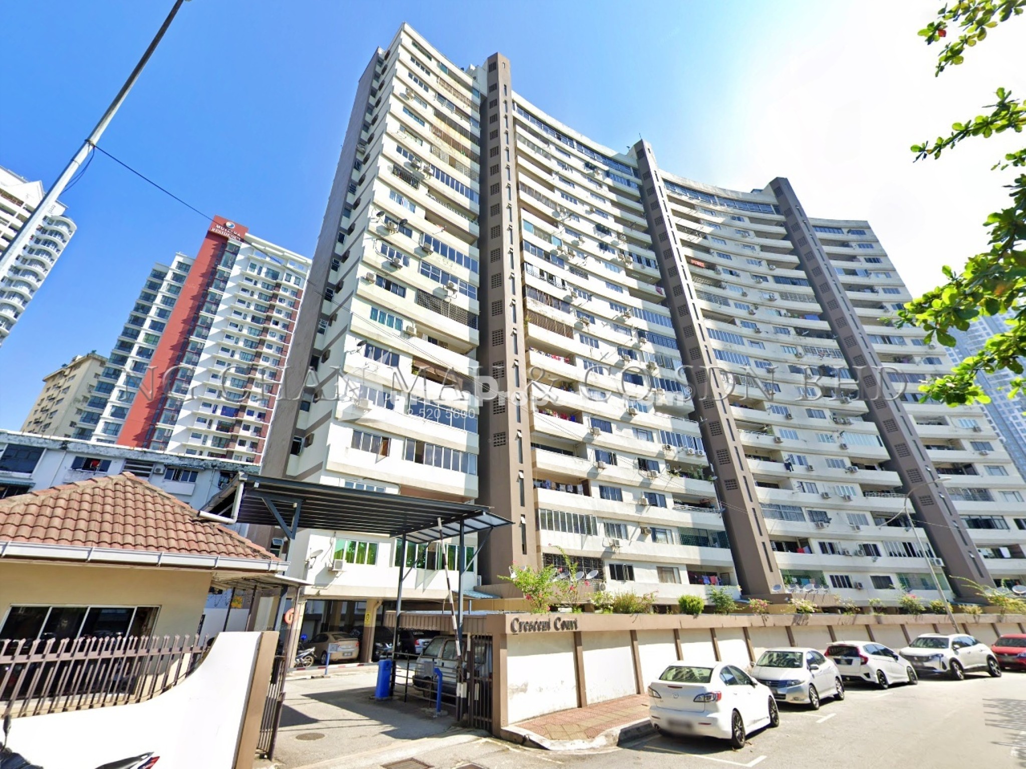 Apartment For Auction at Crescent Court