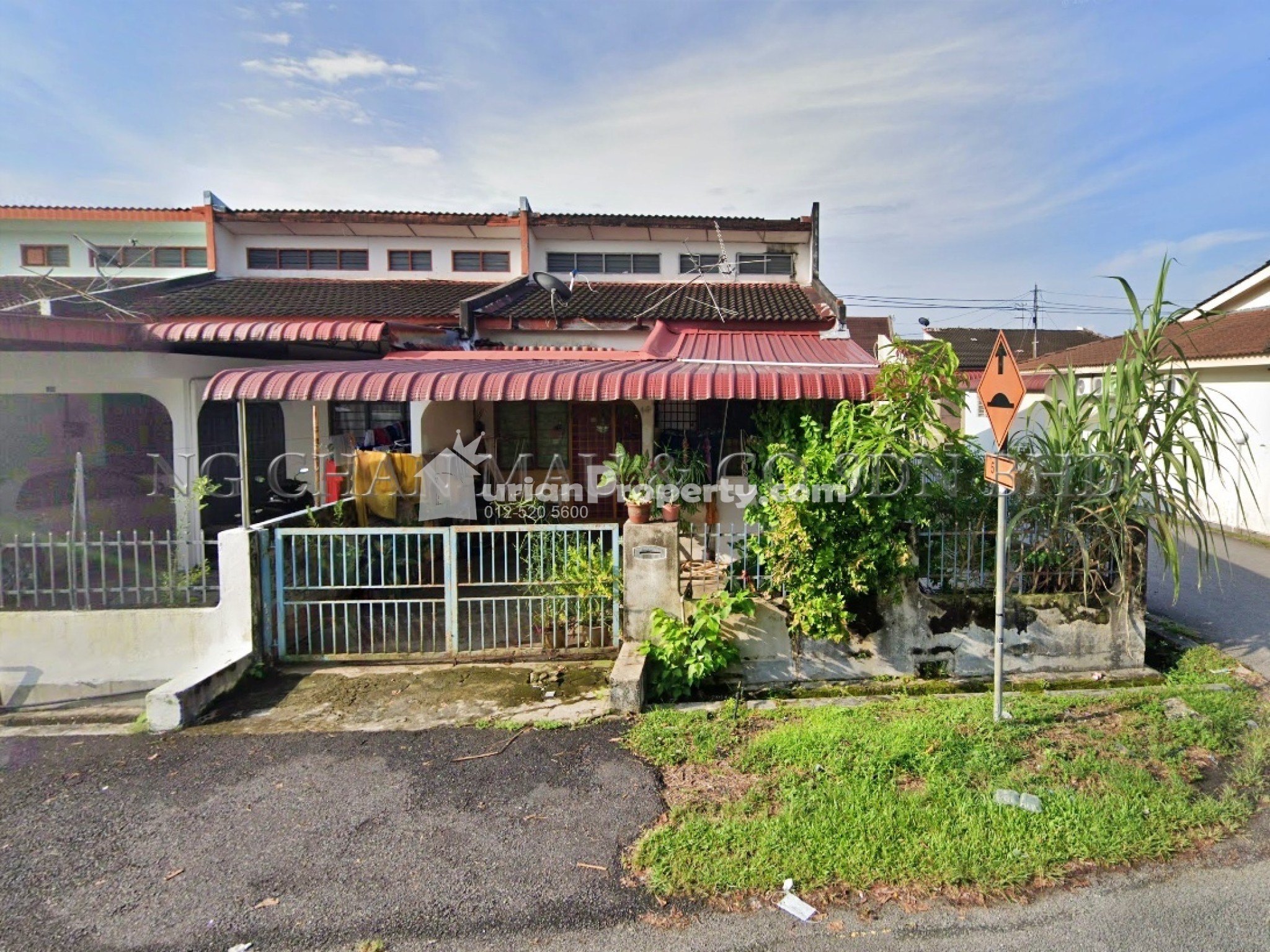 Terrace House For Auction at Taman Kami