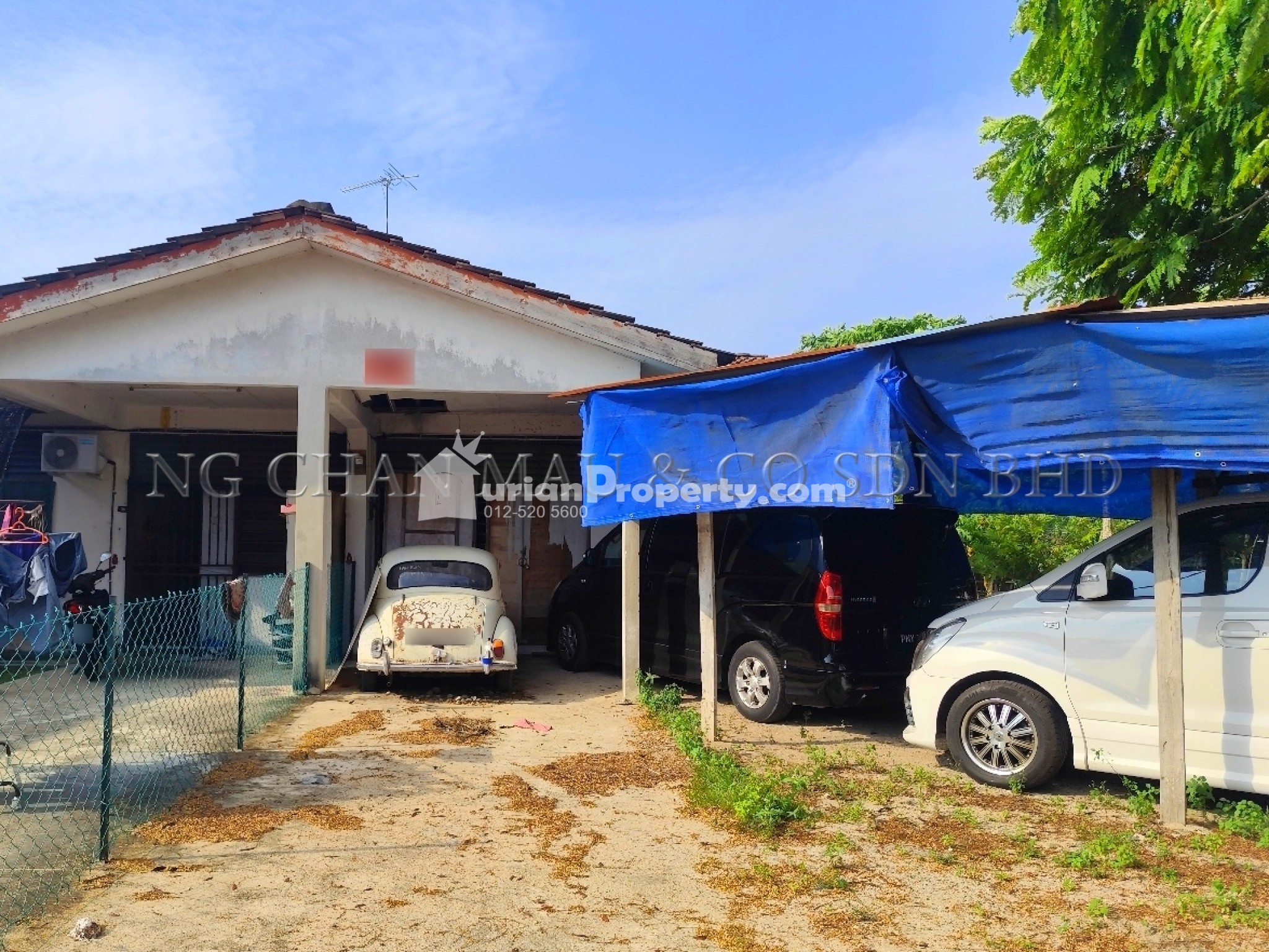 Terrace House For Auction at Taman Belibis