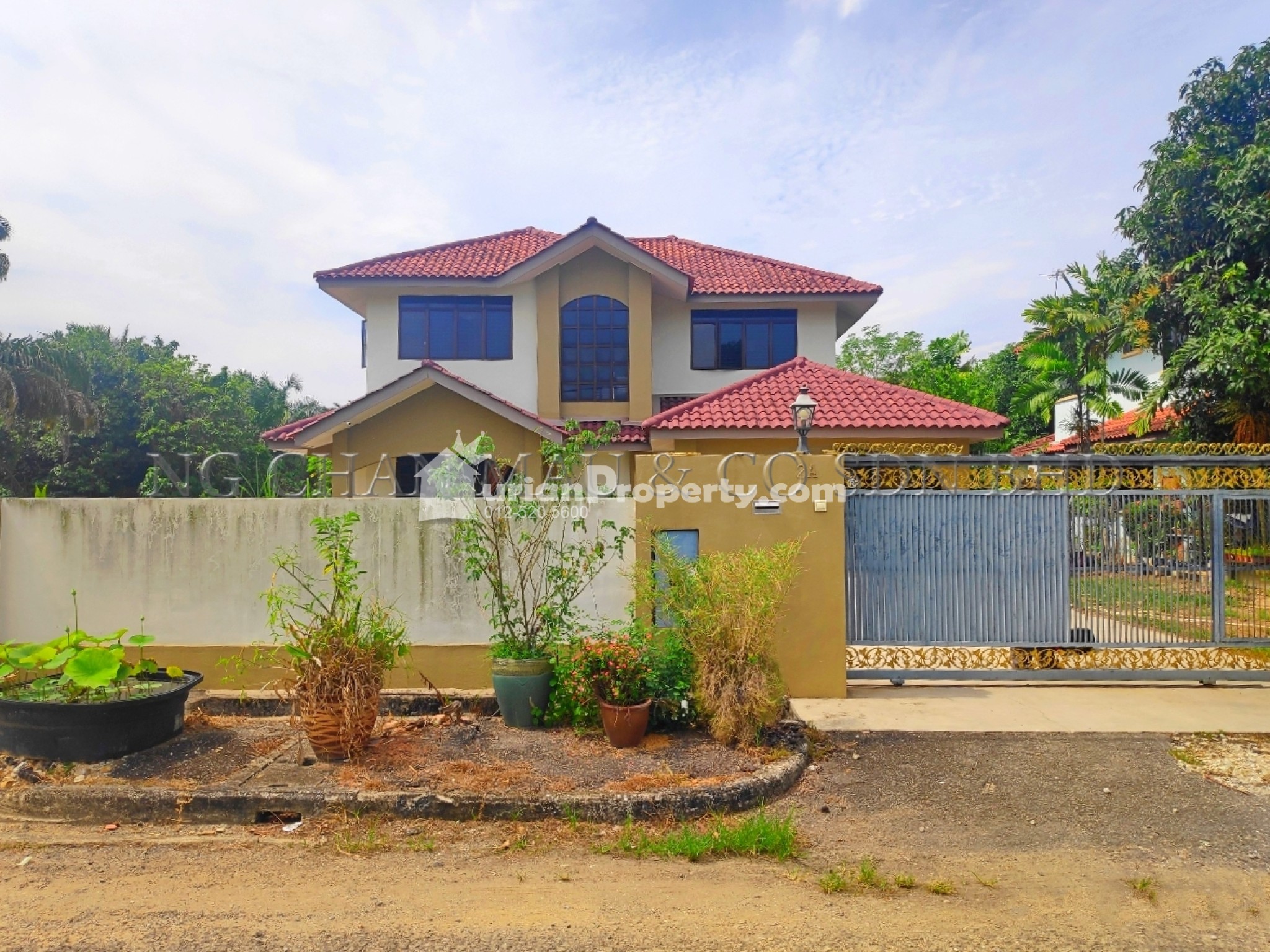 Bungalow House For Auction at Bukit Jawi Golf Villa