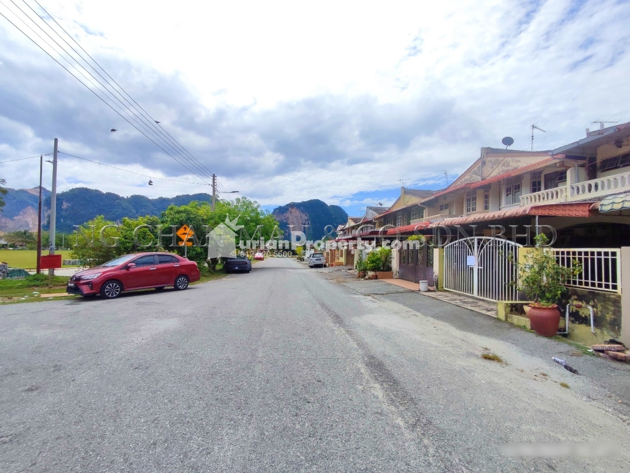 Terrace House For Auction at Taman Gunung View