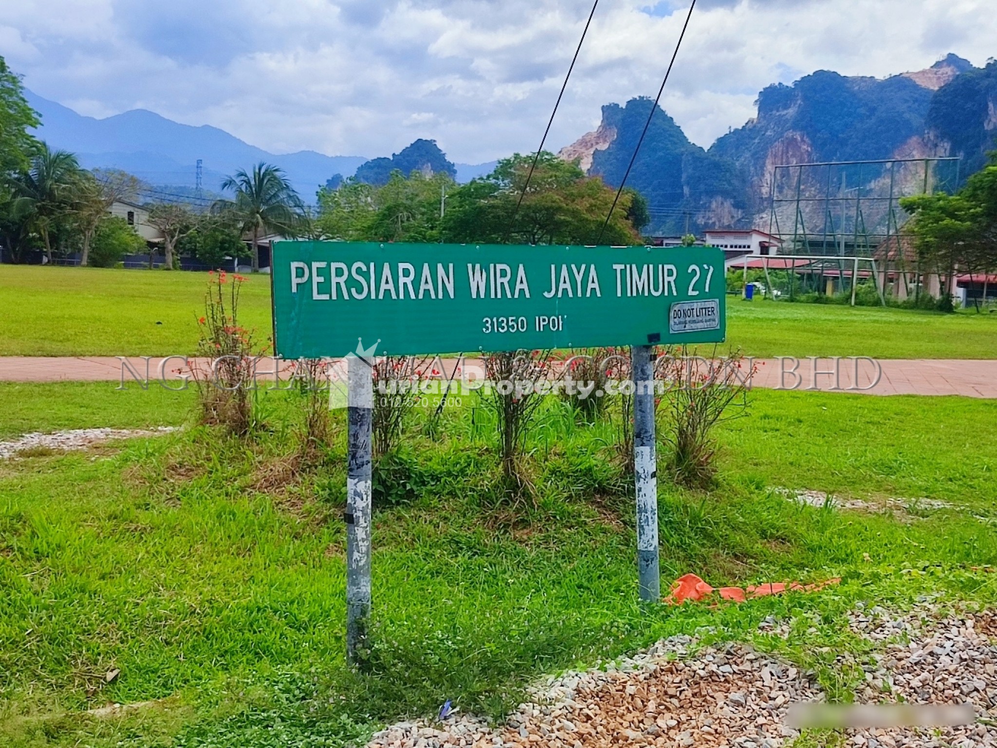 Terrace House For Auction at Taman Gunung View