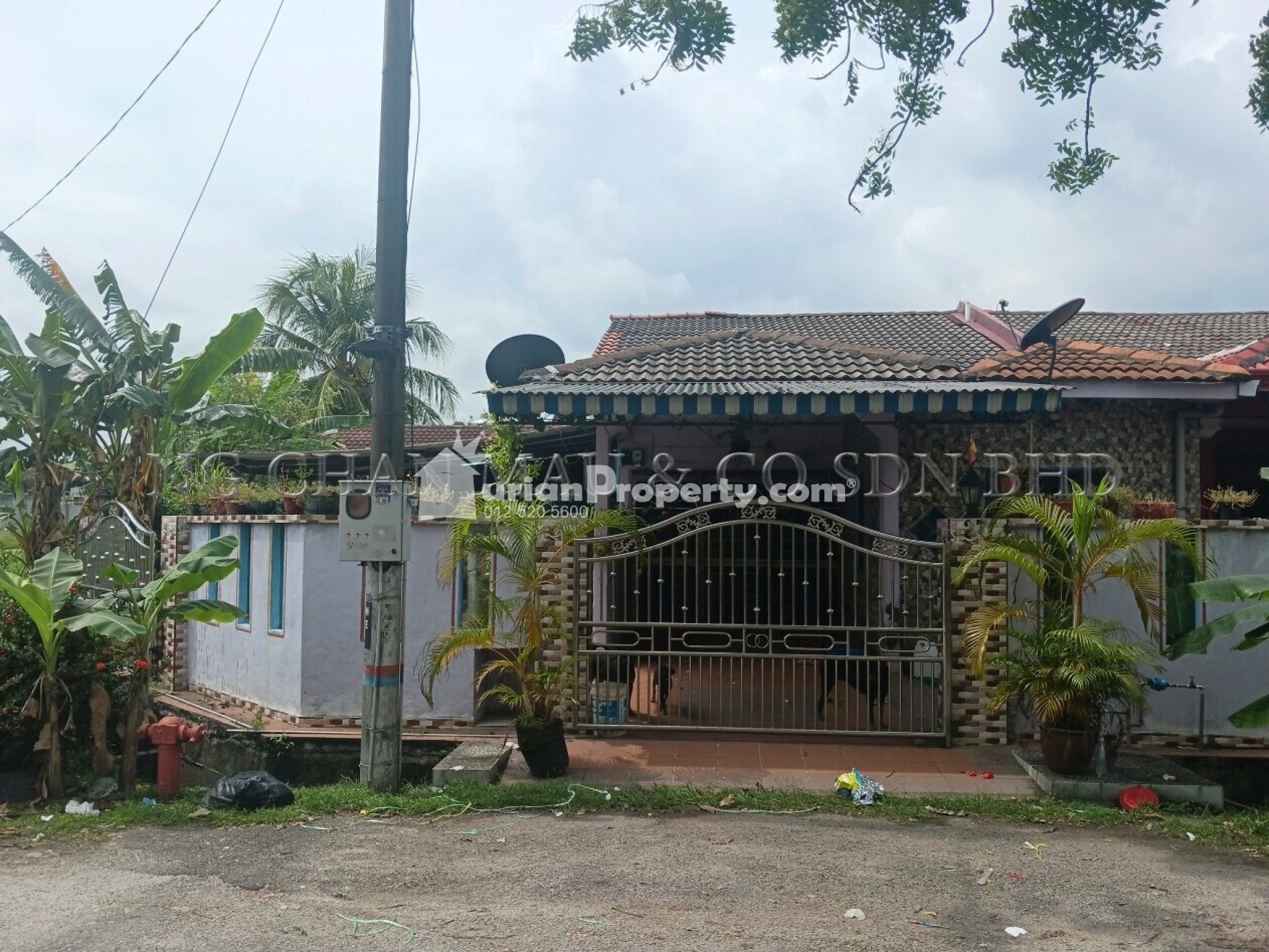 Terrace House For Auction at Taman Mewah Jaya