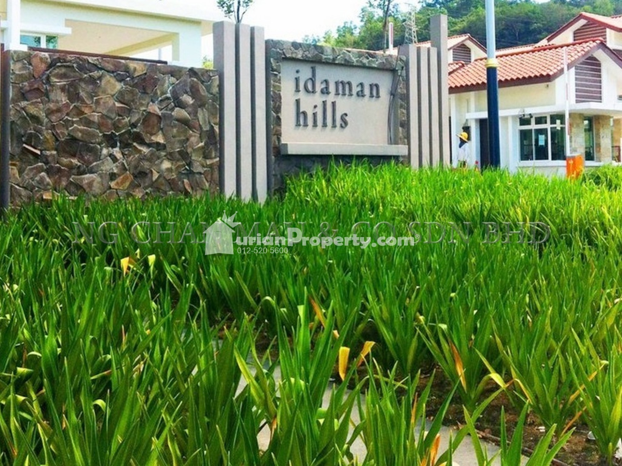 Bungalow House For Auction at Idaman Hills