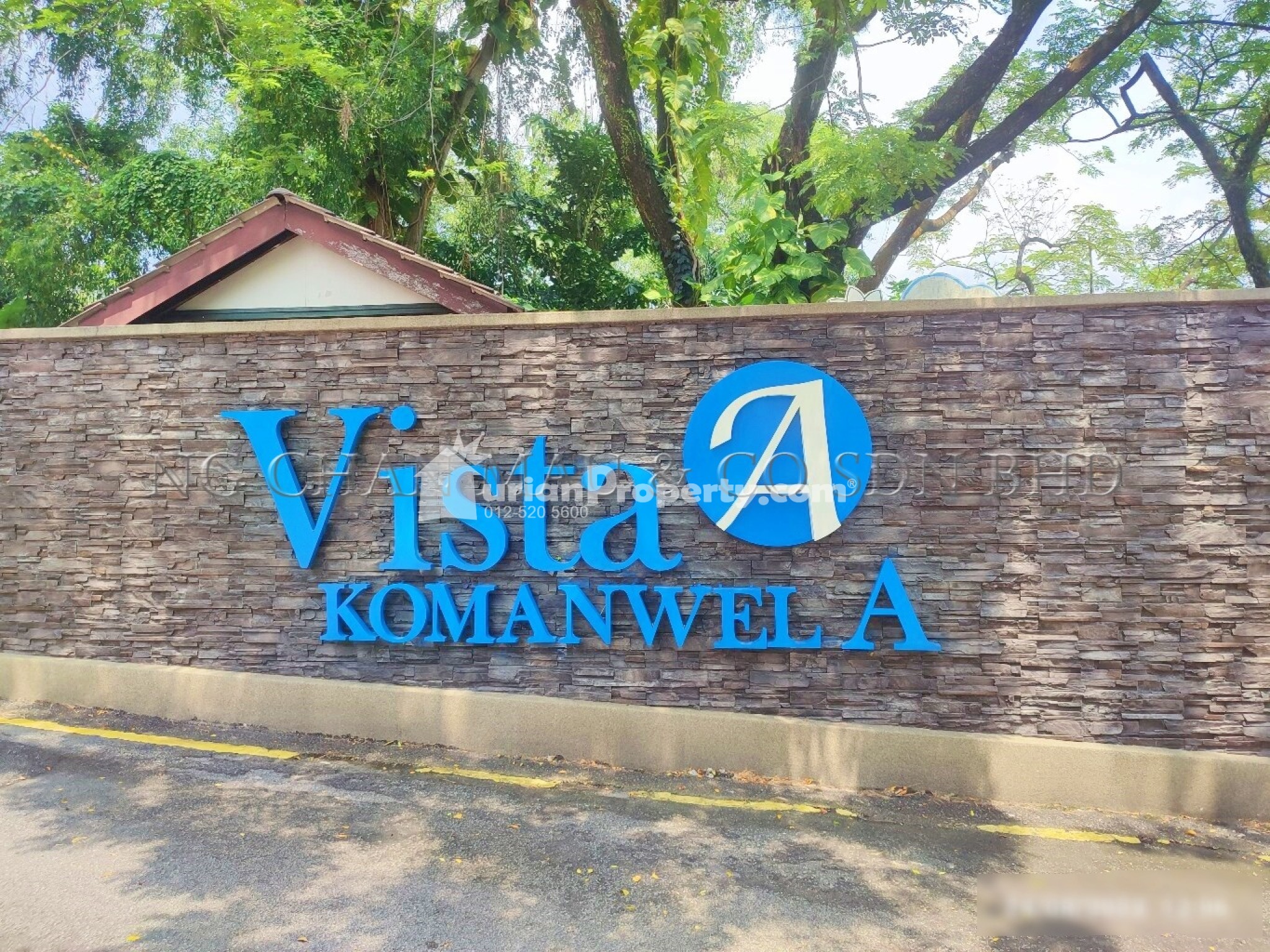 Condo For Auction at Vista Komanwel