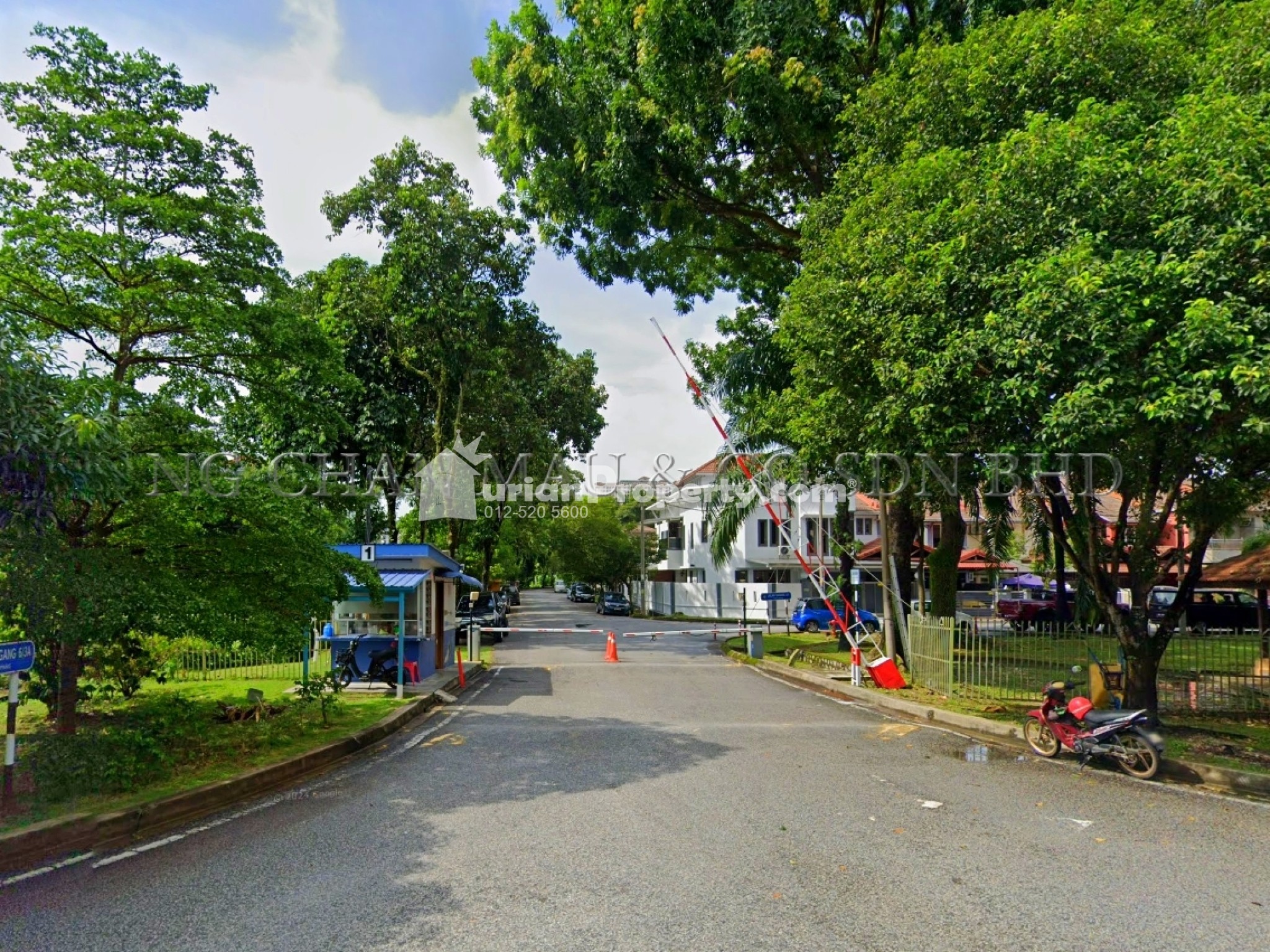 Terrace House For Auction at Taman Dagang